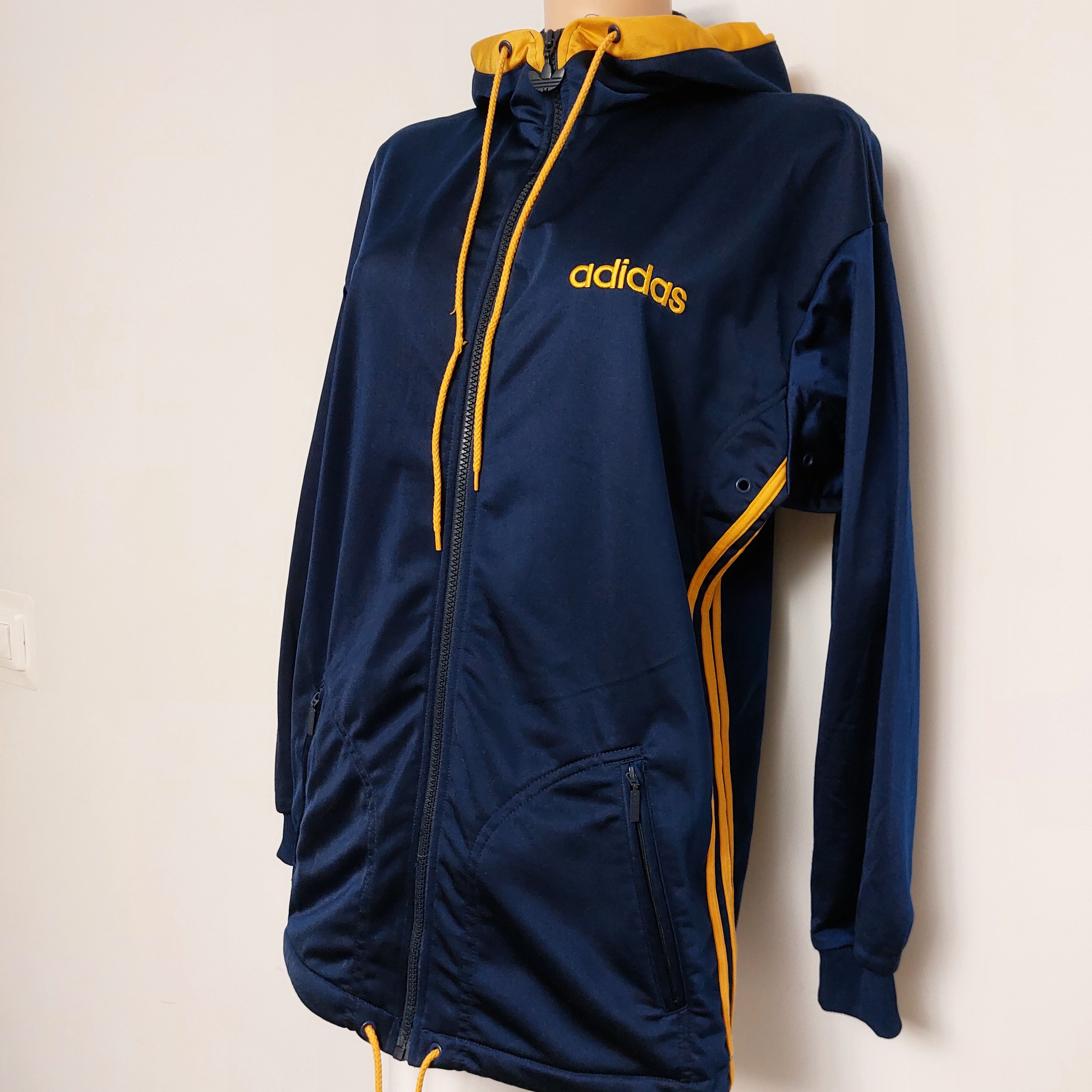 Adidas 90s Vintage Adidas Woman Track Jacket Size L / US 10 / IT 46 - 2 Thumbnail