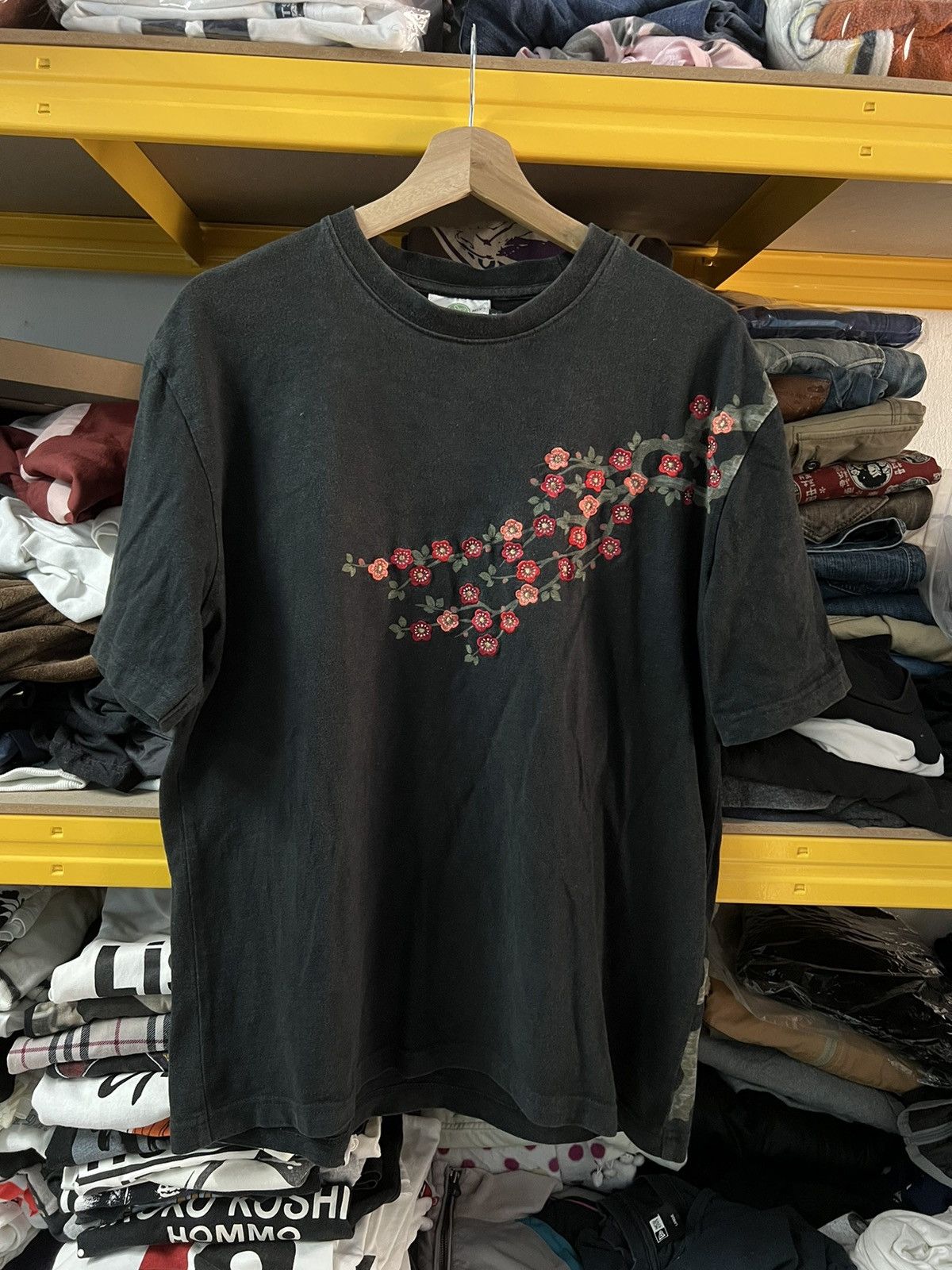 image of Deal Design Japan Sukajan Japan Tee in Black, Men's (Size Large)