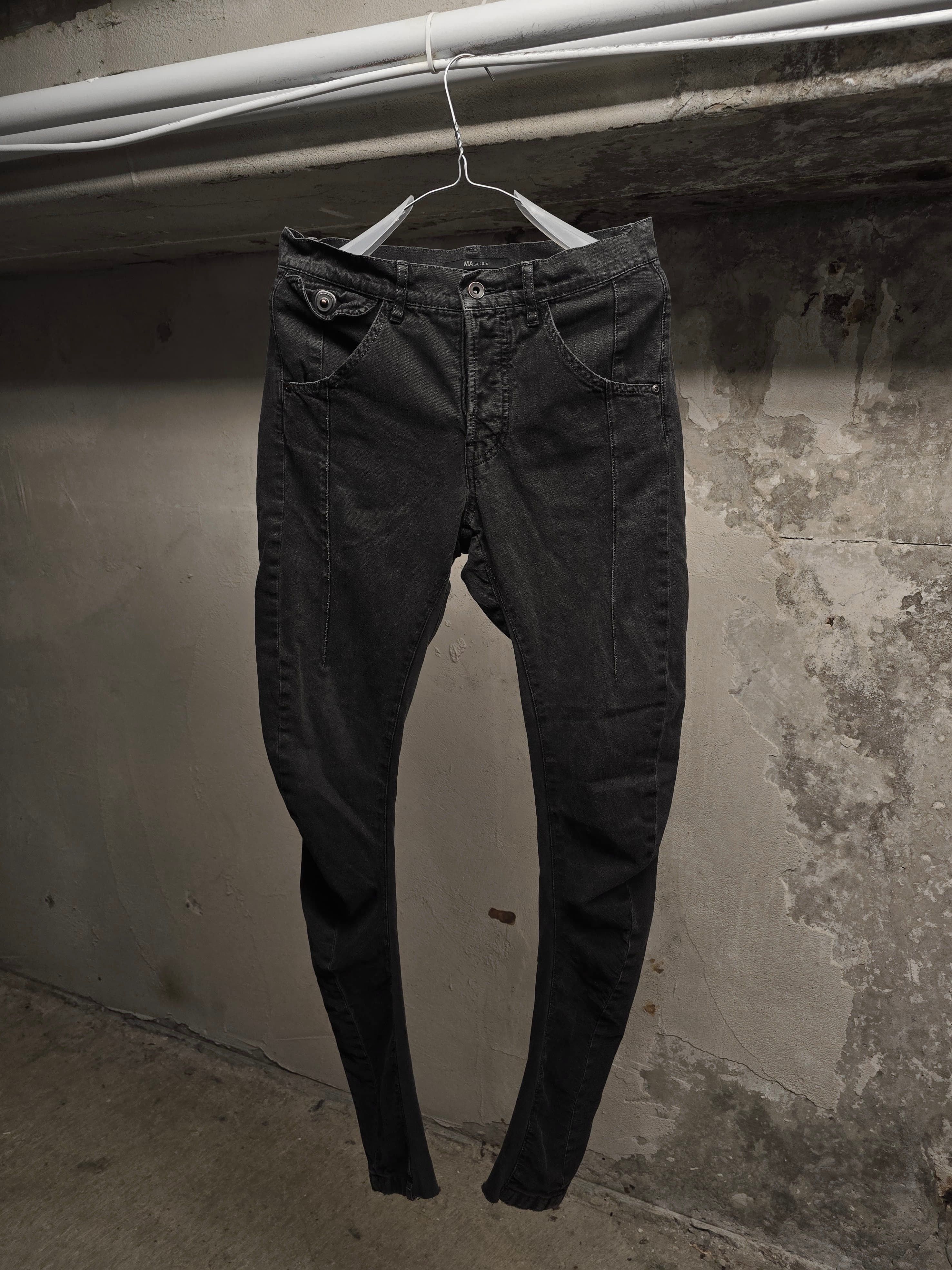 Julius MA_Julius SS12 Washed Black J-Cut Skinny Denim Size US 28 / EU 44 - 1 Thumbnail