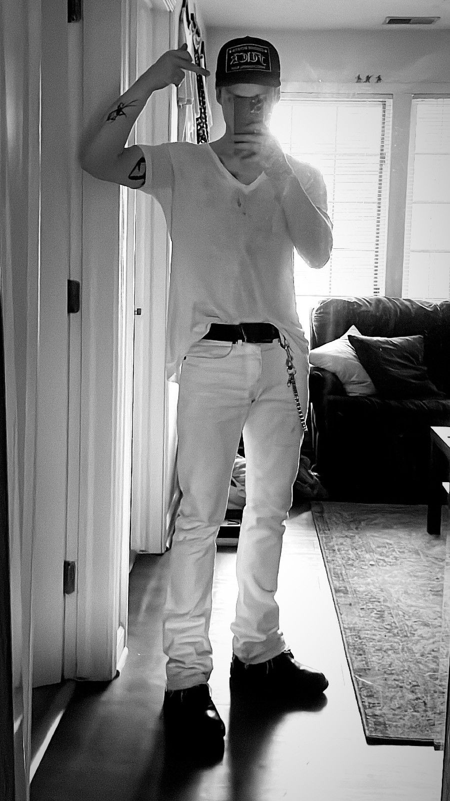 Saint Laurent Paris SAINT LAURENT PARIS SS19 WHITE D17 DENIM Size US 30 / EU 46 - 7 Thumbnail