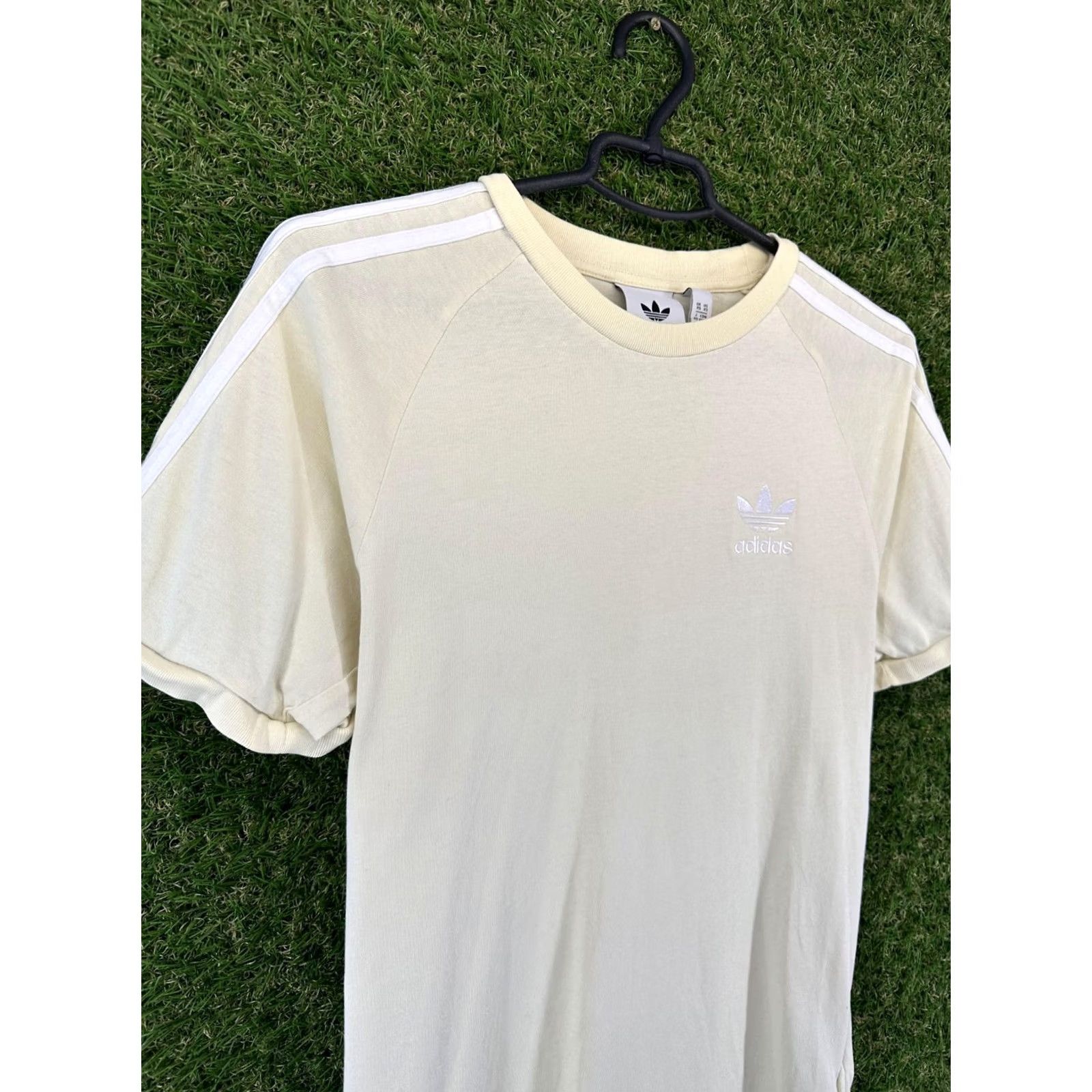 Adidas ADIDAS Shirt Men XS T-Shirt Jersey Classic Crew Neck Short Sleeve 100% Cotton Yellow White Original 3 Stripes Modern Basic Tee Womens Mens Boys Girls Size US XS / EU 42 / 0 - 3 Thumbnail