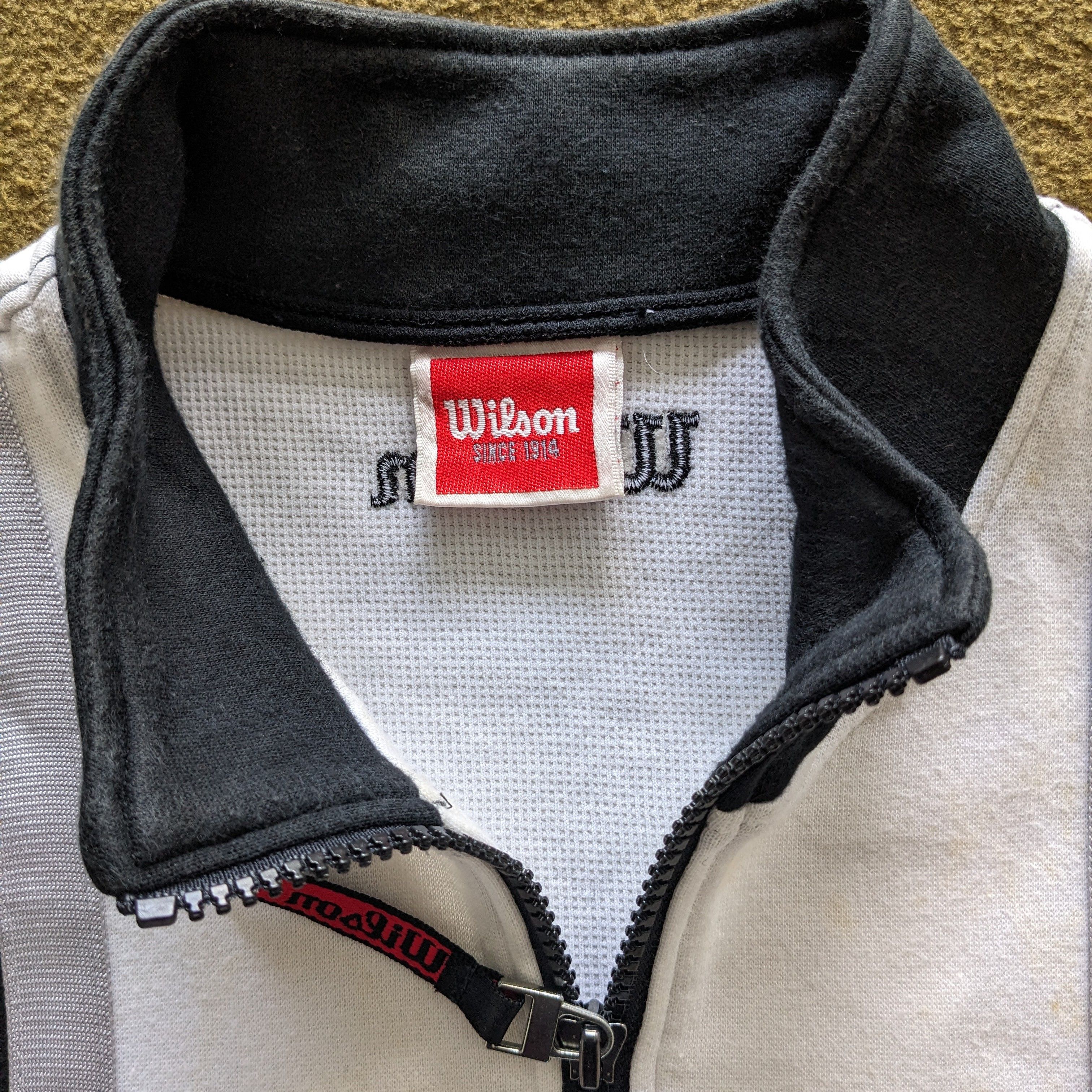 Vintage Vintage WILSON CHICAGO USA Sportswear style Sweatshirt Size US L / EU 52-54 / 3 - 8 Thumbnail