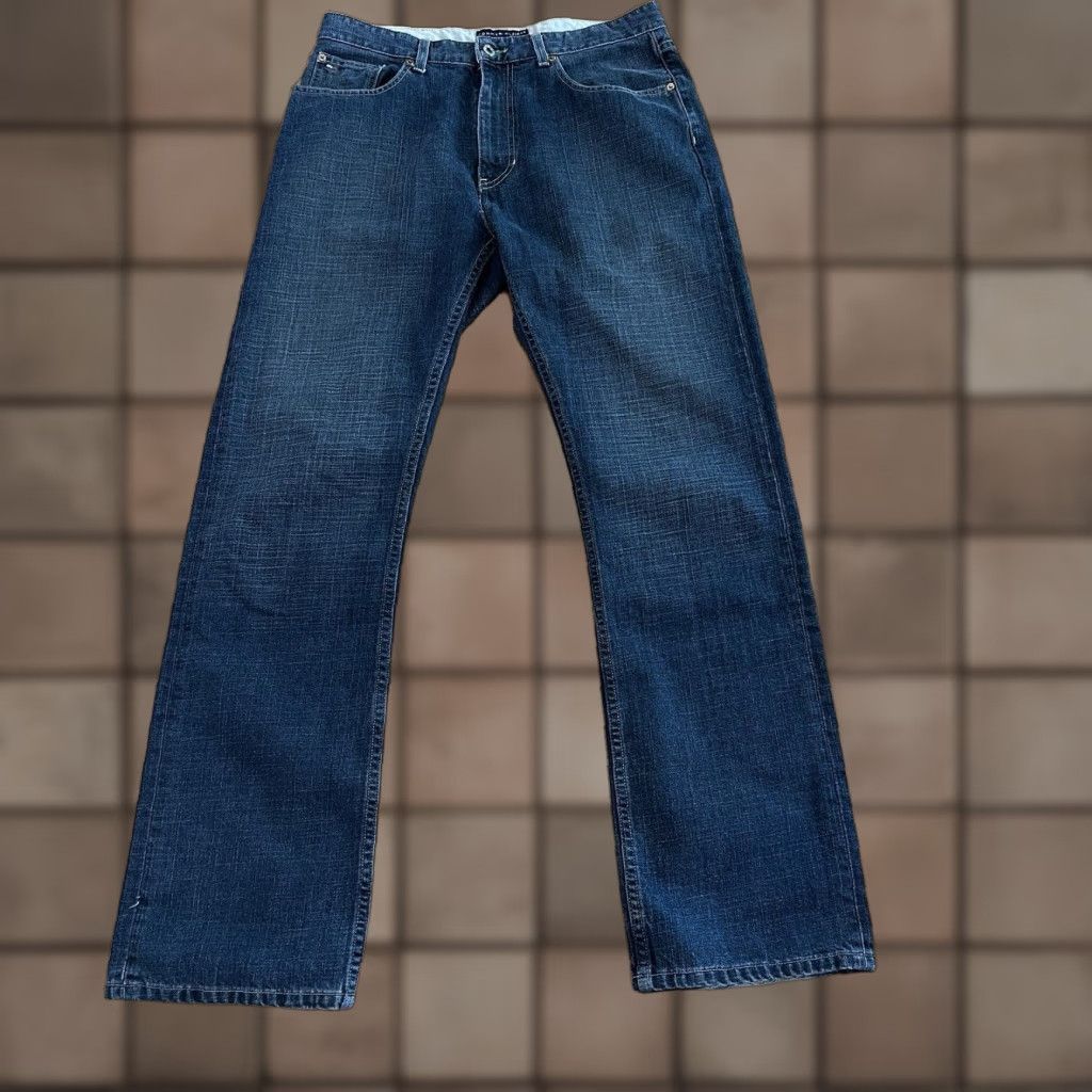 Tommy Hilfiger VINTAGE Tommy Hilfiger Jeans Men Denim 33x34 Dark Wash Mid-Rise 5-Pocket Classic Size US 33 - 1 Thumbnail