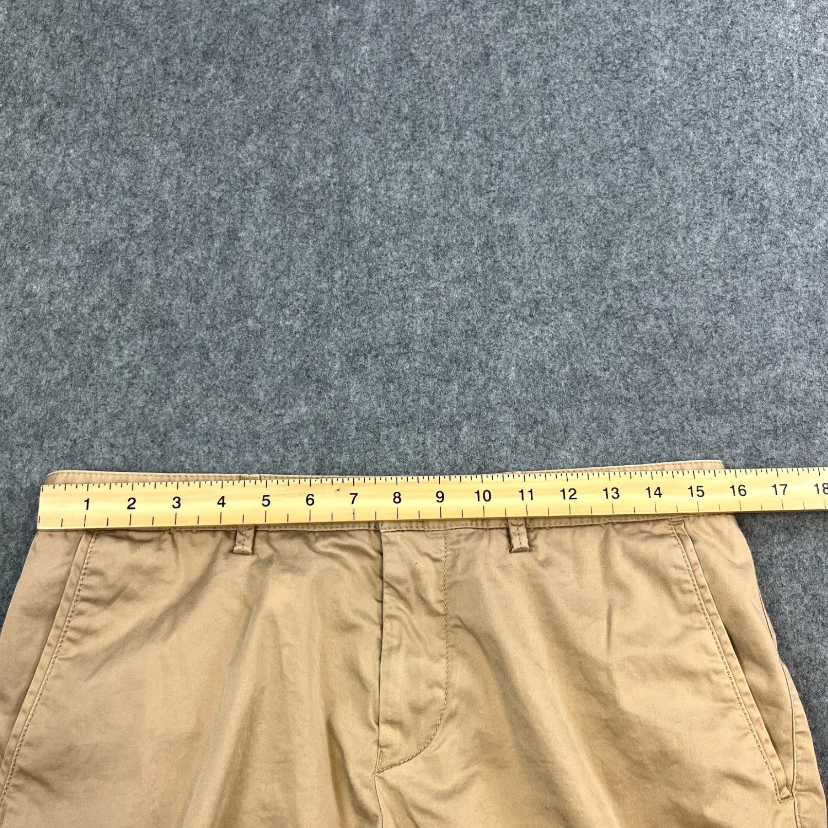 Hugo Boss HUGO BOSS Chino Shorts Mens W30 Beige Stretch Clyde Preppy Size US 30 / EU 46 - 6 Thumbnail