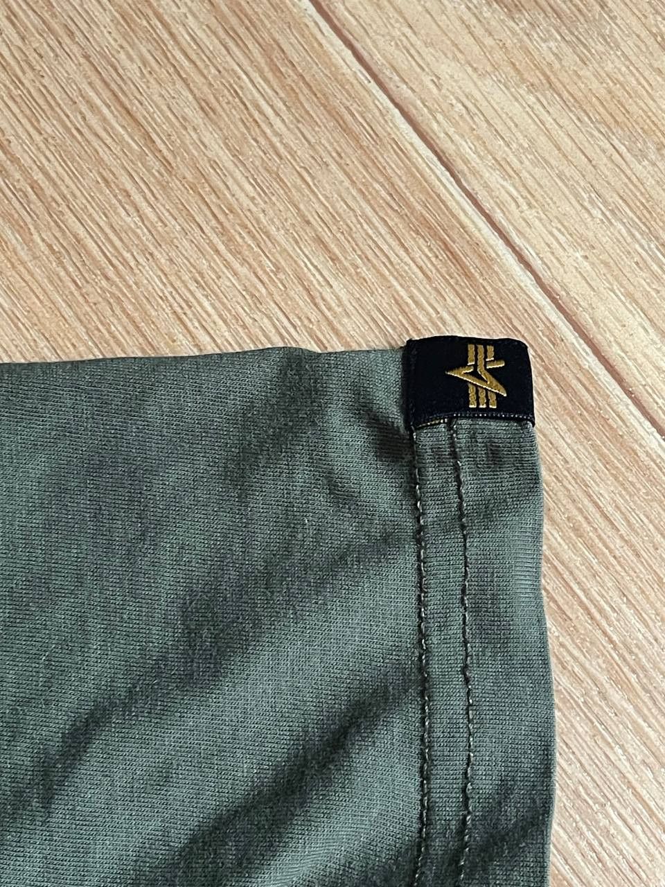 Alpha Industries × Vintage Alpha Industries Tee Size US M / EU 48-50 / 2 - 8 Thumbnail