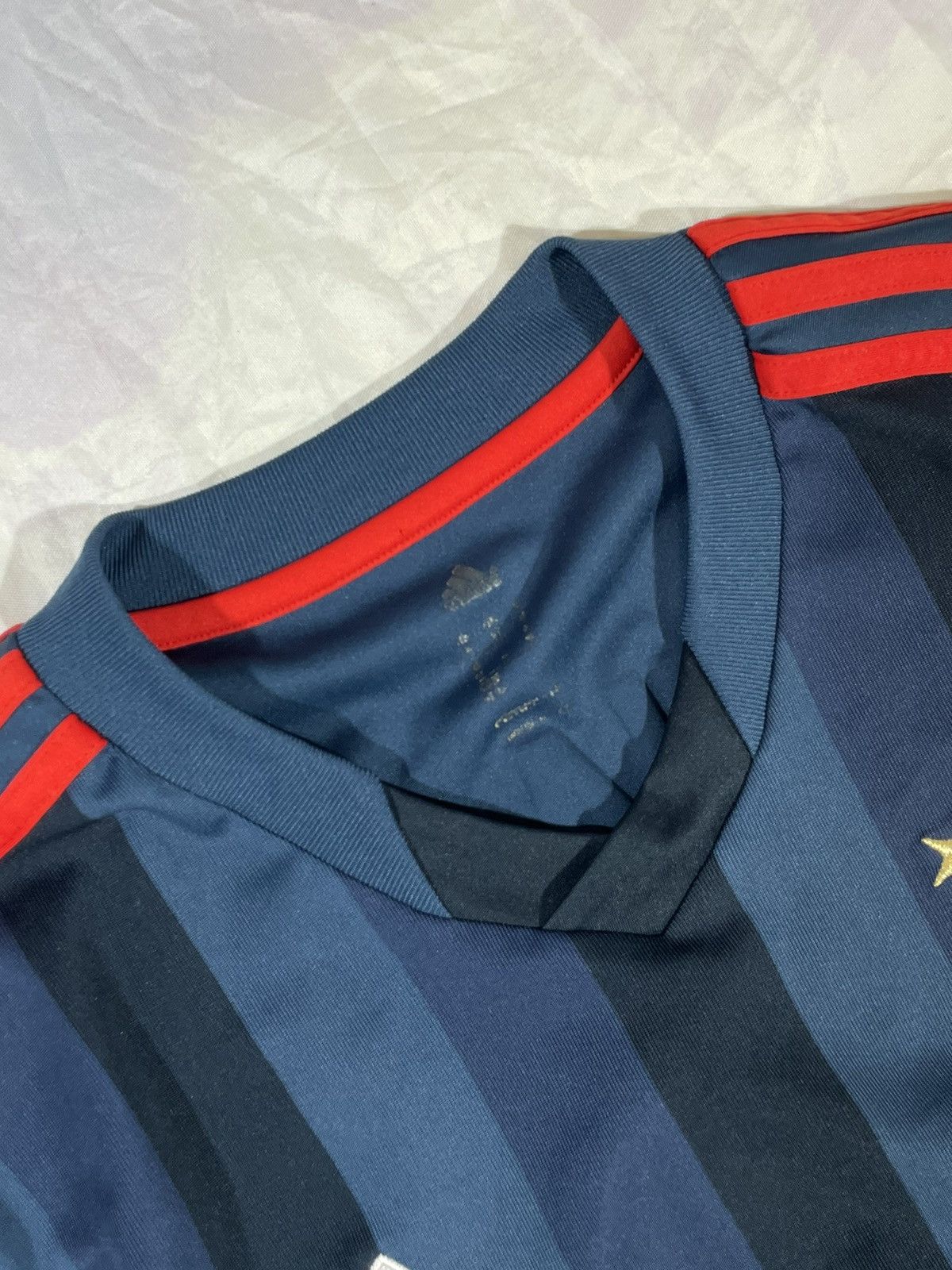 Adidas Bayern Munich Jersey 2013 2014 Thiago 6 Size US M / EU 48-50 / 2 - 4 Thumbnail