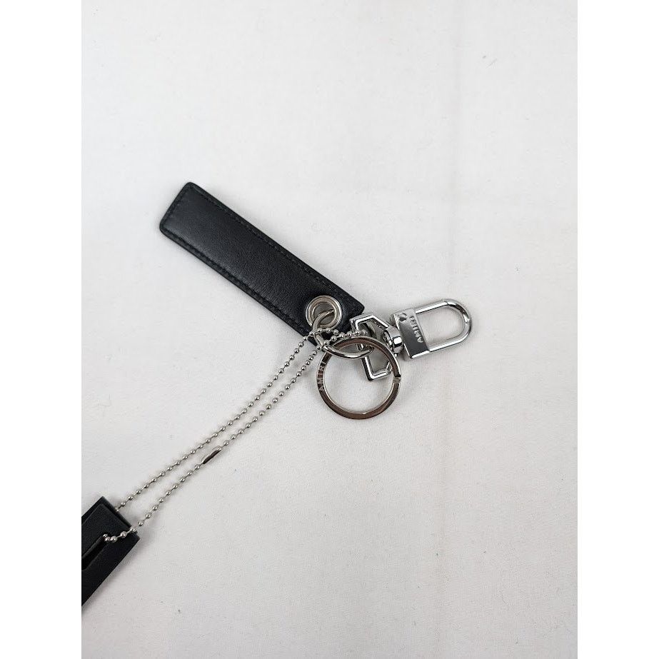 o1rshd1 Q:7 / Size: OS / Nappa Tag Keychain in Black