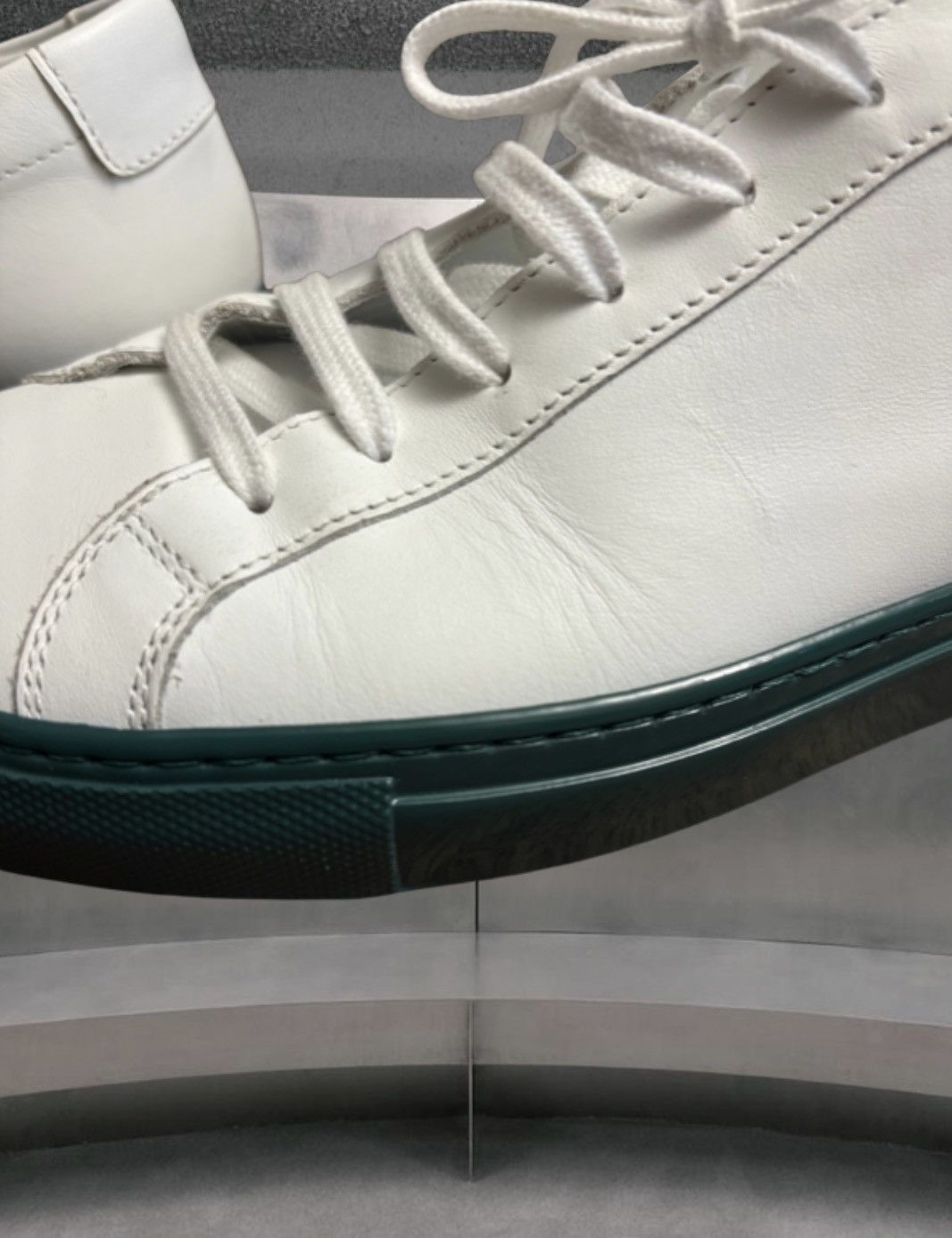 Common Projects Common Projects Achilles Low in white and teal Size US 6.5 / EU 39-40 - 6 Thumbnail