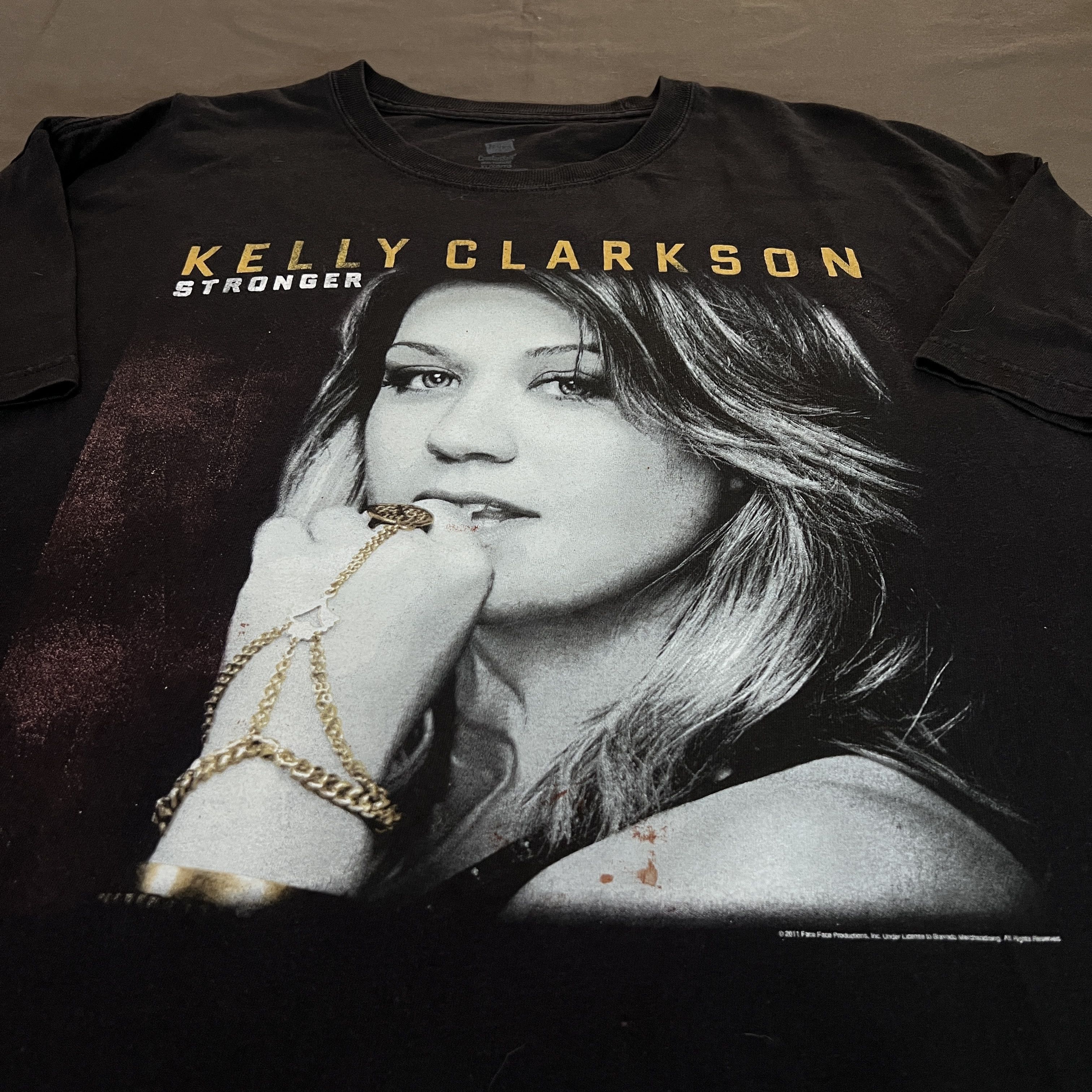 Band Tees × Rap Tees 2011 Kelly Clarkson Promo Tour Tee XL R&B Soul Size US XL / EU 56 / 4 - 1 Thumbnail