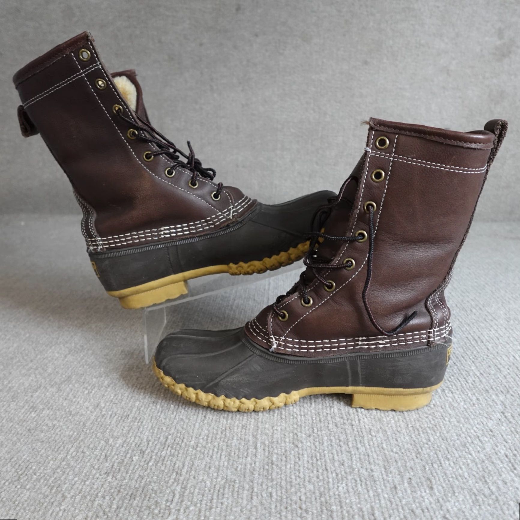 Vintage LL Bean Boots Womens 8 Brown Duck Shearling Lined 8 Eye Boots Mens Women tailored?? Size US 8 / IT 38 - 5 Thumbnail