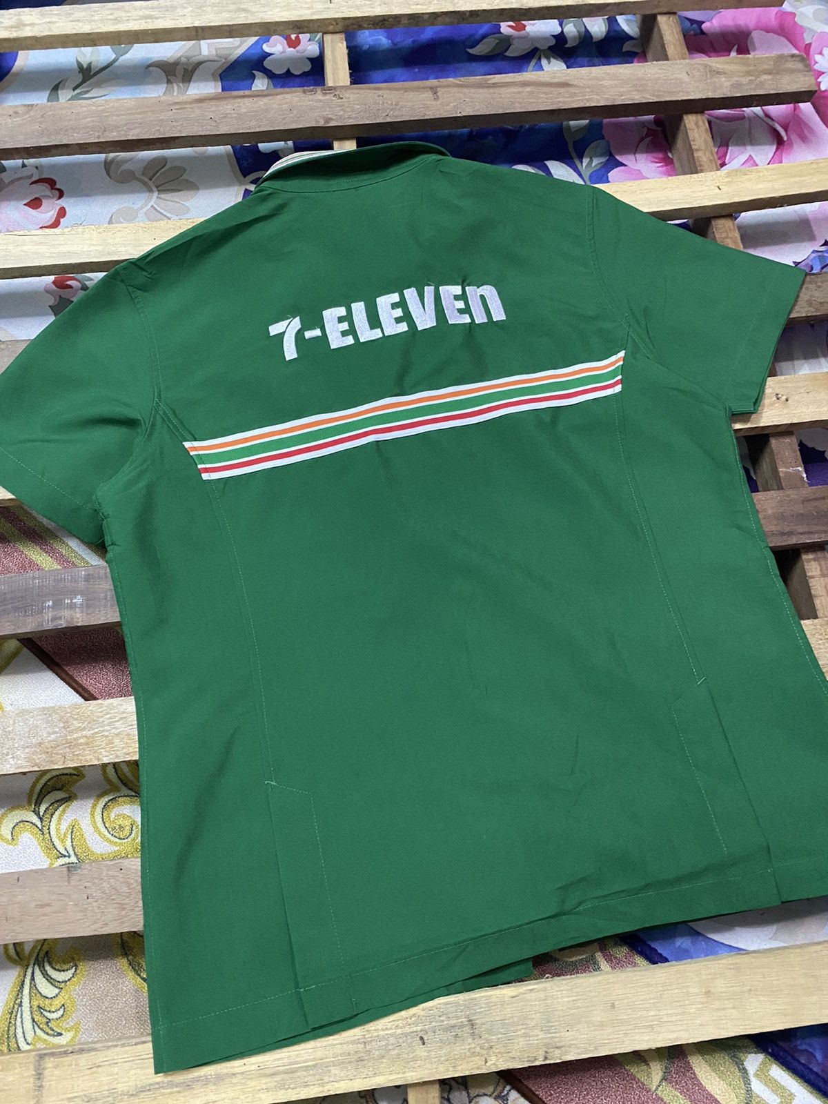 Seven 7 × Vintage 🔥 Offer Your Best Price 🔥 Vintage 7 Eleven Short Sleeve Size US S / EU 44-46 / 1 - 9 Thumbnail