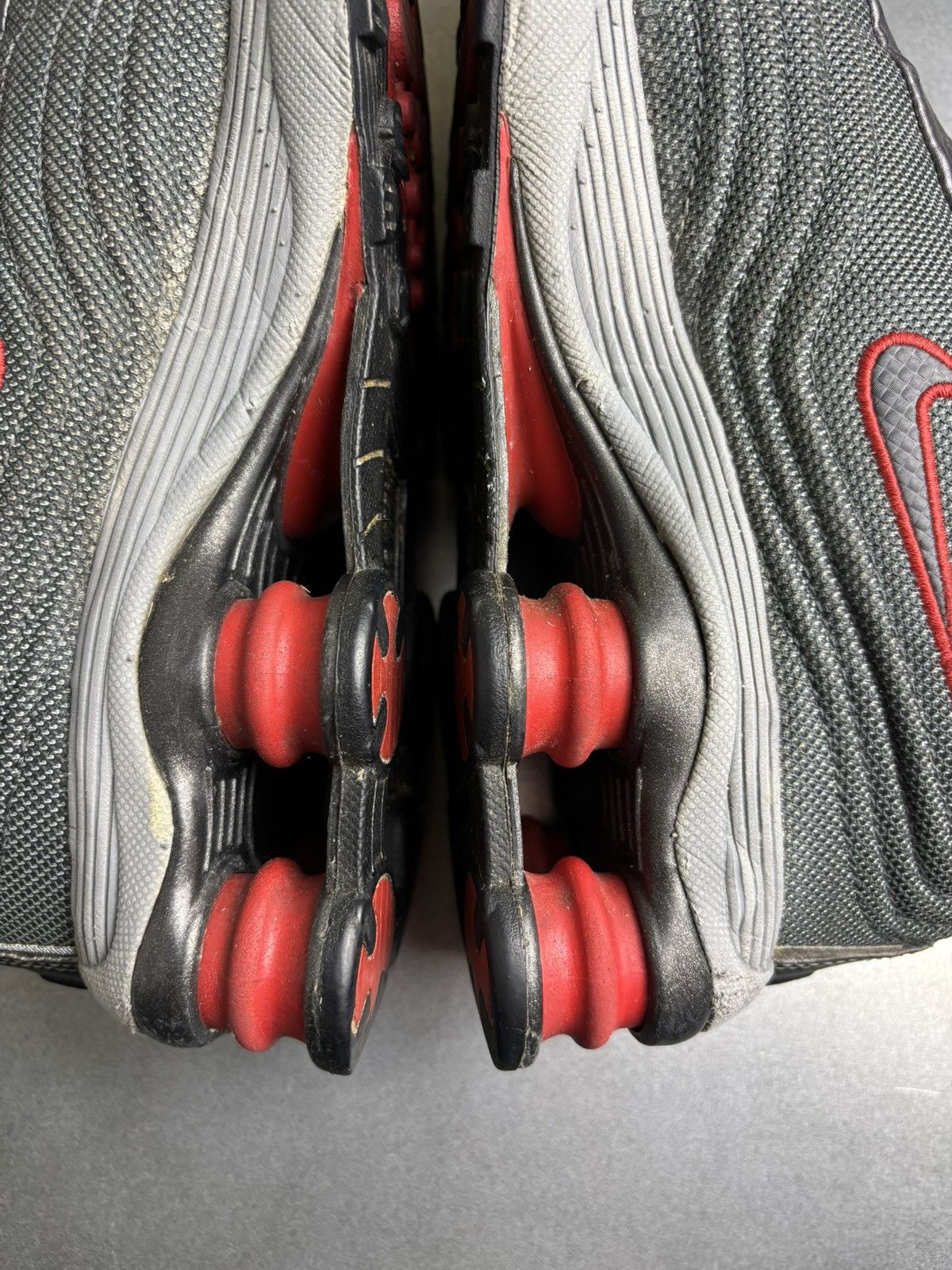Nike × Vintage 2001 Nike Shox R4+ OG Vintage Nike Shox Zipper 104311-001 US Size US 9 / EU 42 - 14 Thumbnail