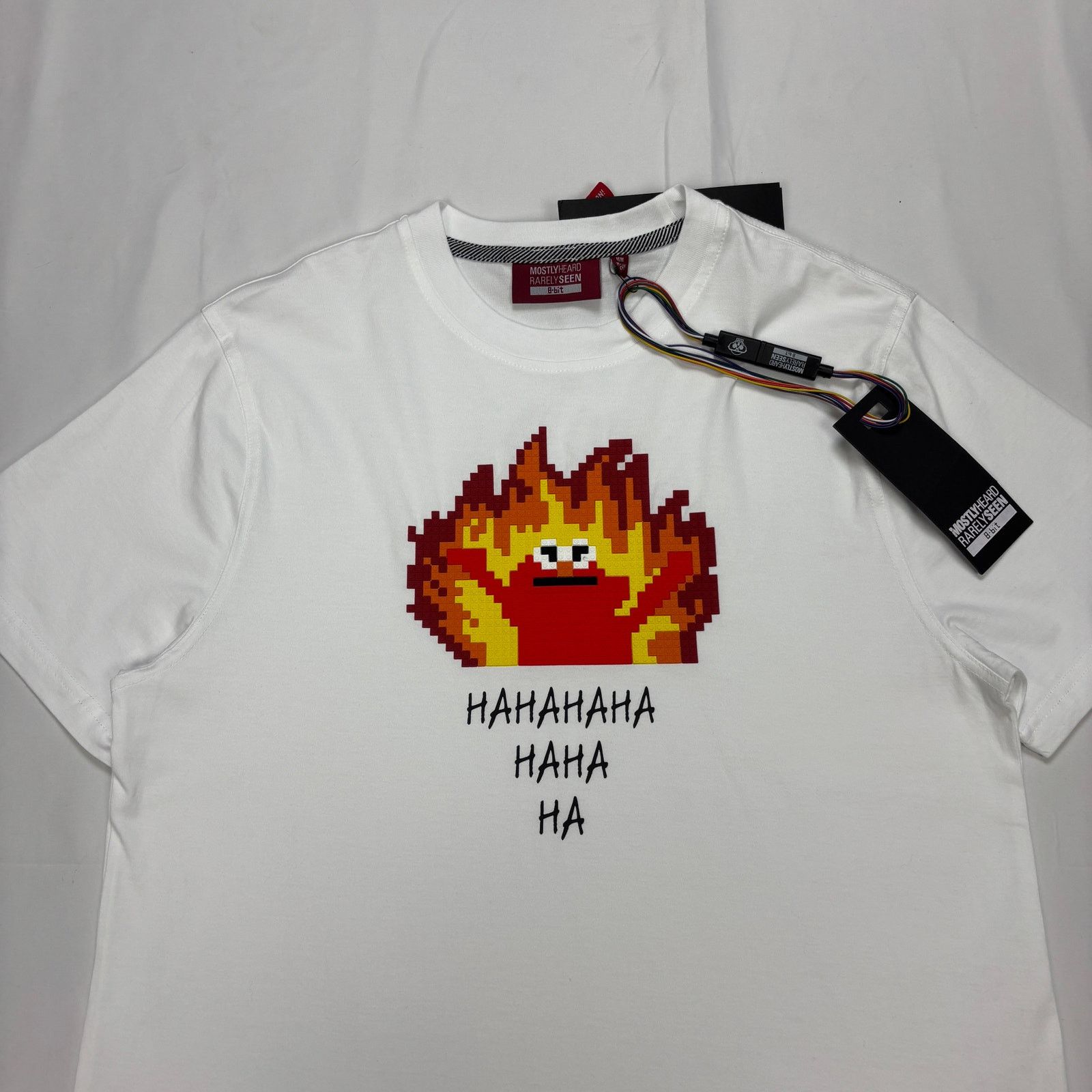 Mostly Heard Rarely Seen NWT Mostly Heard Rarely Seen 8-Bit On Fire Tee Shirt Elmo Size US M / EU 48-50 / 2 - 2 Thumbnail