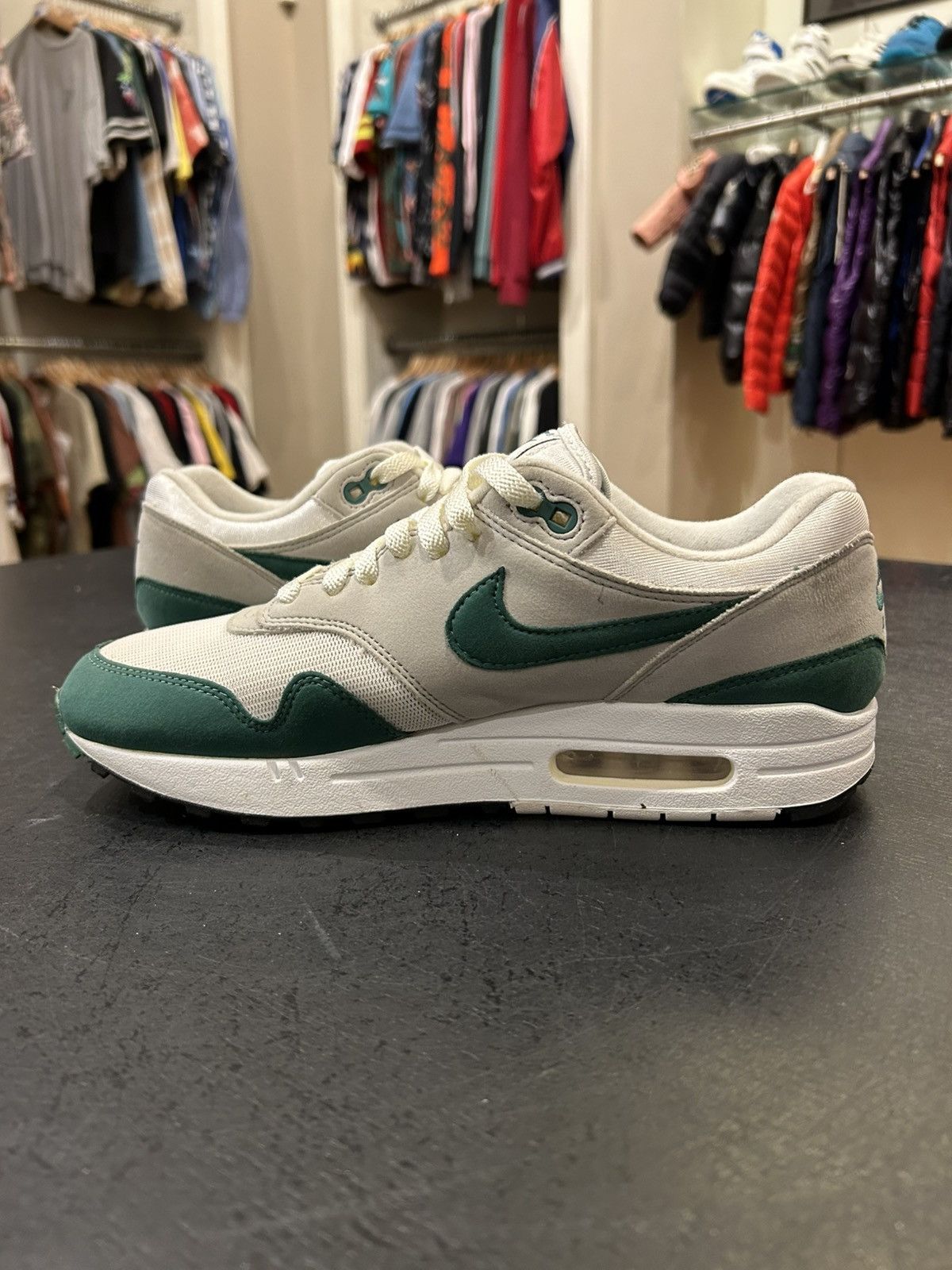 Nike Nike Air Max 1 ‘Evergreen Aura’ Size US 9 / EU 42 - 3 Thumbnail