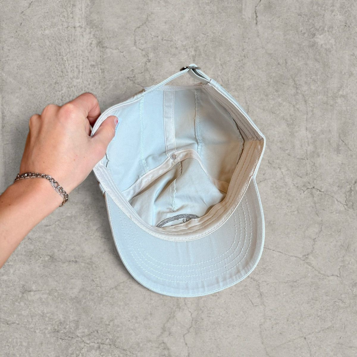 Japanese Brand Cool vintage style cap, white with beige logo. One size Size ONE SIZE - 4 Thumbnail