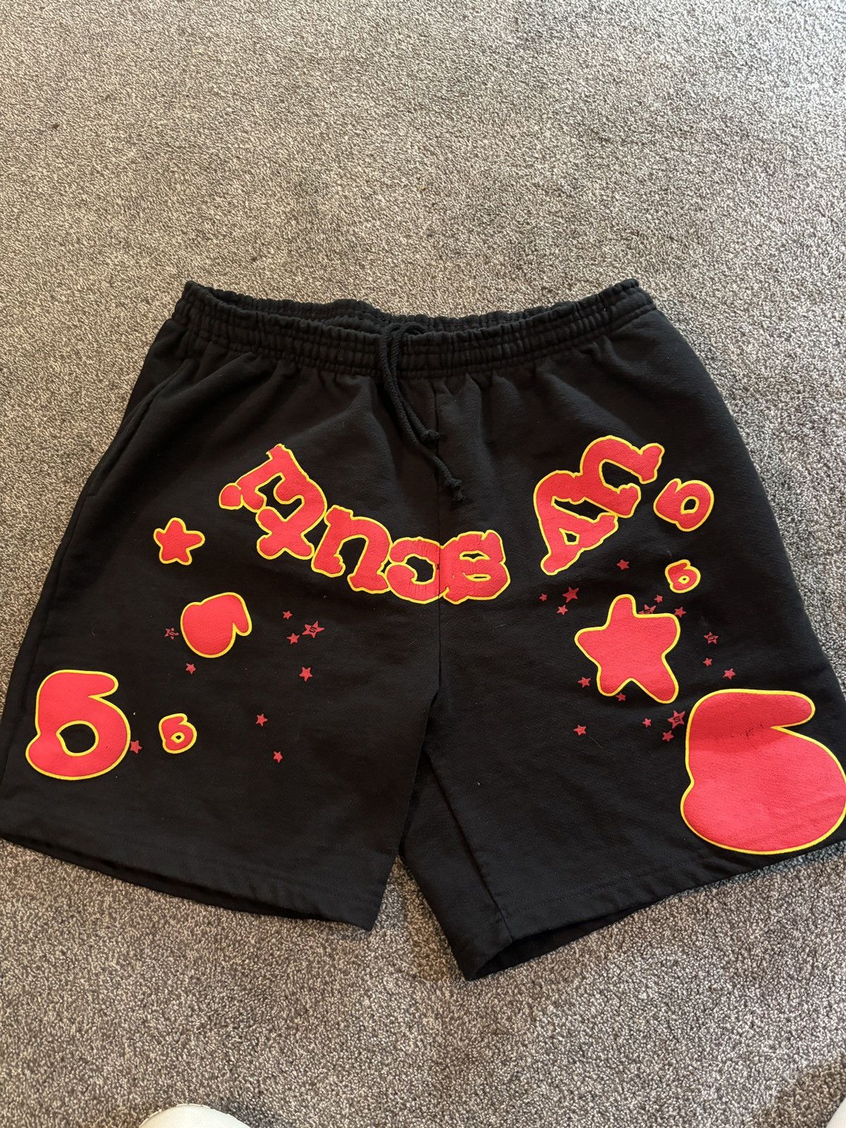 Sp5der Sp5der X Uy Scuti Shorts Black/Red Size US 32 / EU 48 - 1 Thumbnail