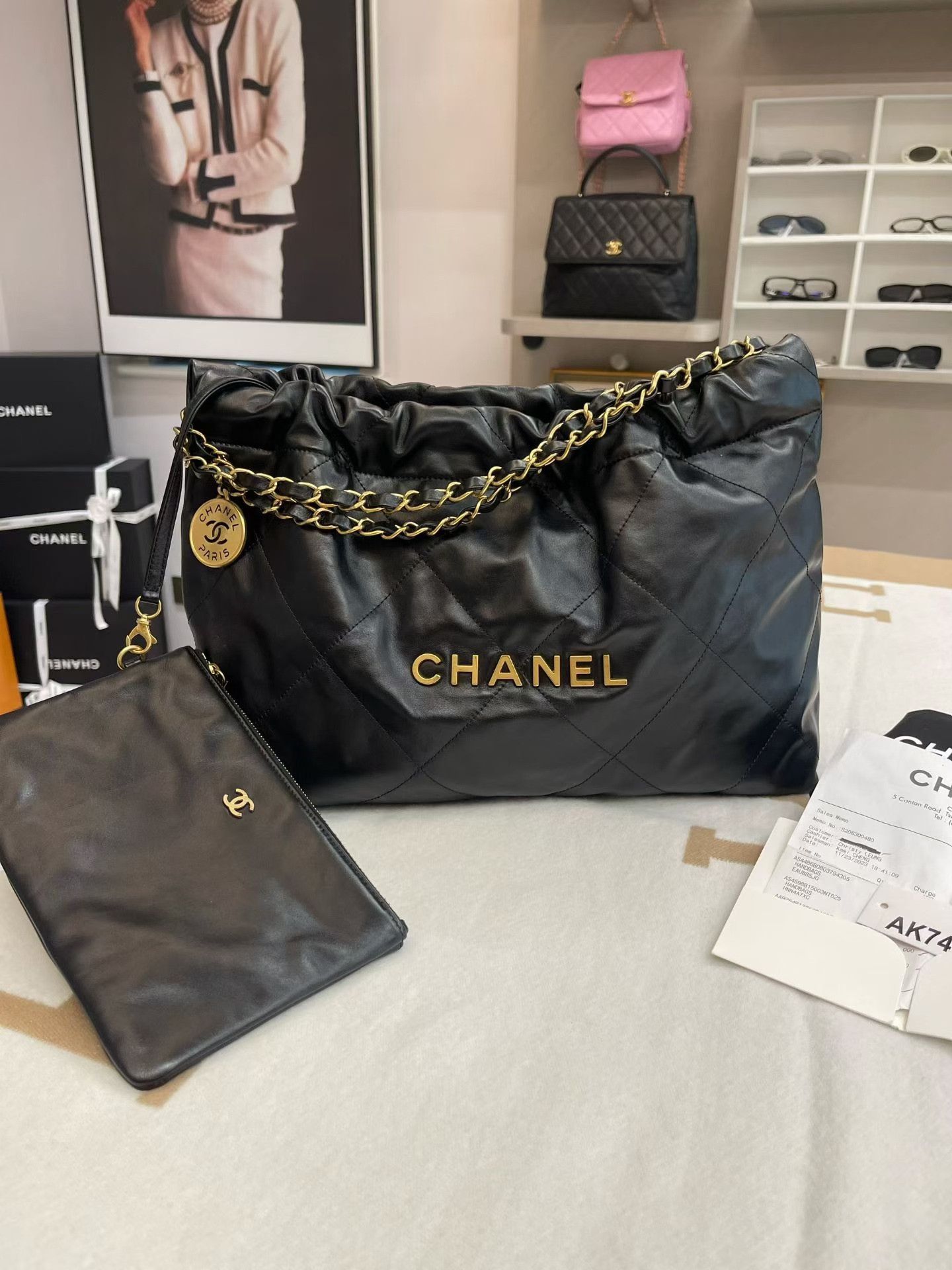 Chanel Pre-loved Bag Very good condition Size ONE SIZE - 1 Thumbnail