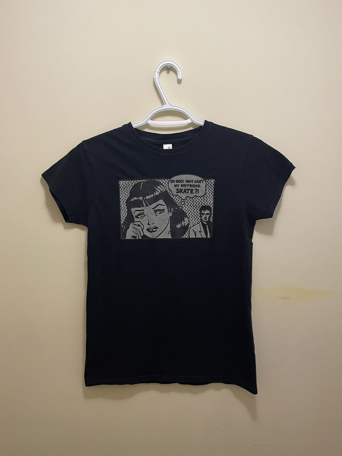 Gildan VTG Y2K Why Can't My Boyfriend Skate Comic Graphic T-Shirt Size M / US 6-8 / IT 42-44 - 1 Thumbnail