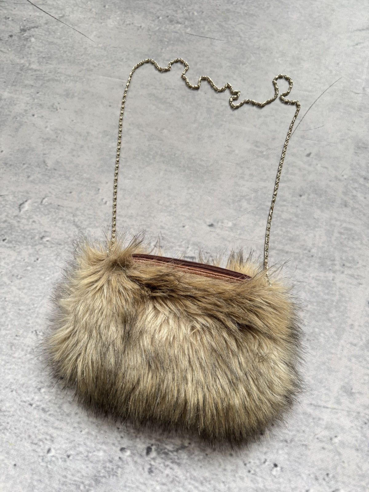 Vintage × Yeti Vintage Y2K Yeti style avant-garde rare shoulder bag H&M Size ONE SIZE - 1 Thumbnail