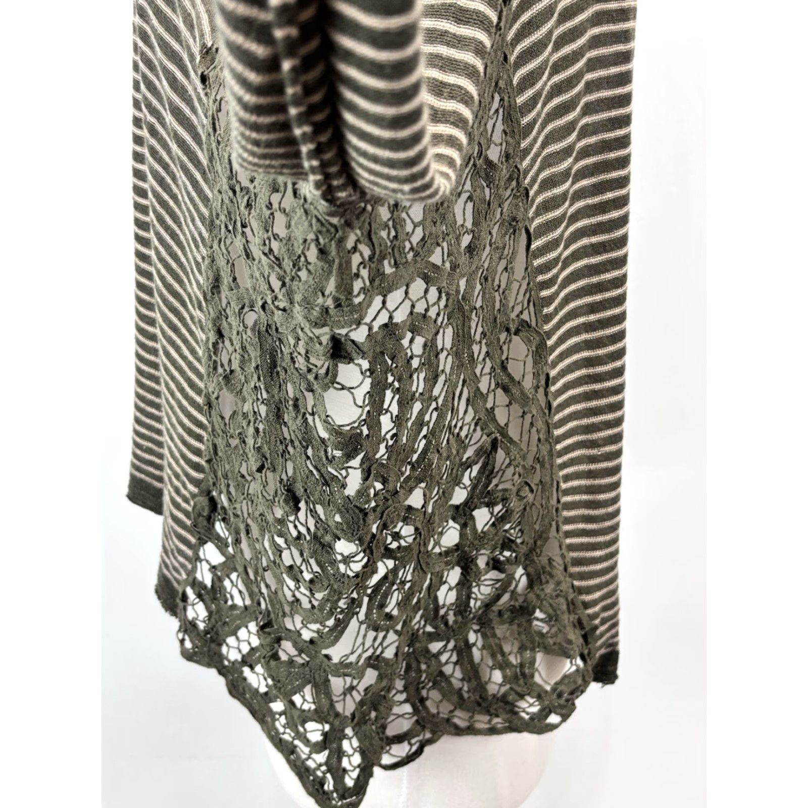 Free People Free People Blouse Women Size Small Olive Linen Stripe 3/4 Sleeve Round Neck Boxy Love Me Do Size S / US 4 / IT 40 - 6 Thumbnail