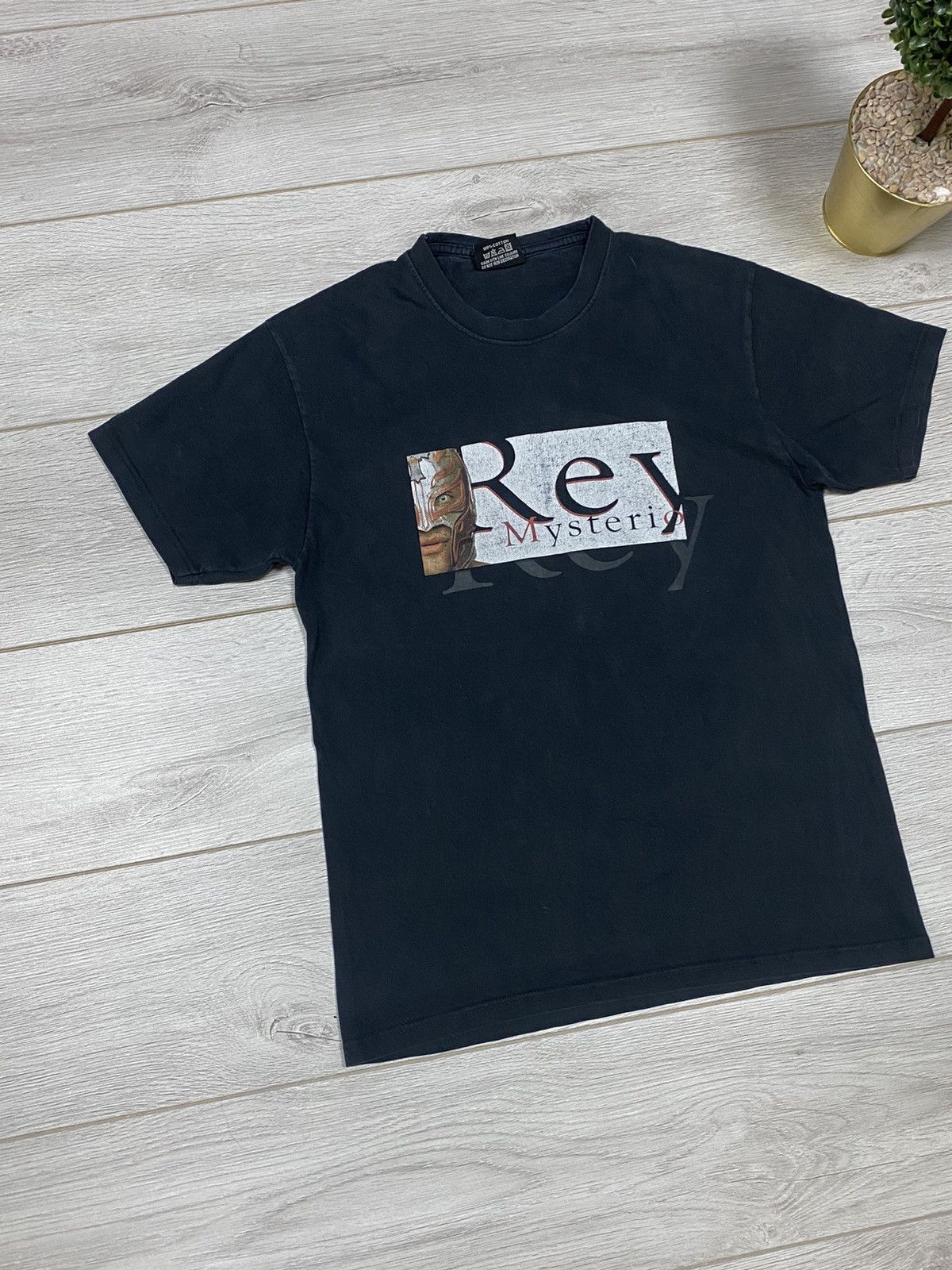 WWE Rey Misterio Vintage wwe 2002 t-shirt Size US M / EU 48-50 / 2 - 6 Thumbnail