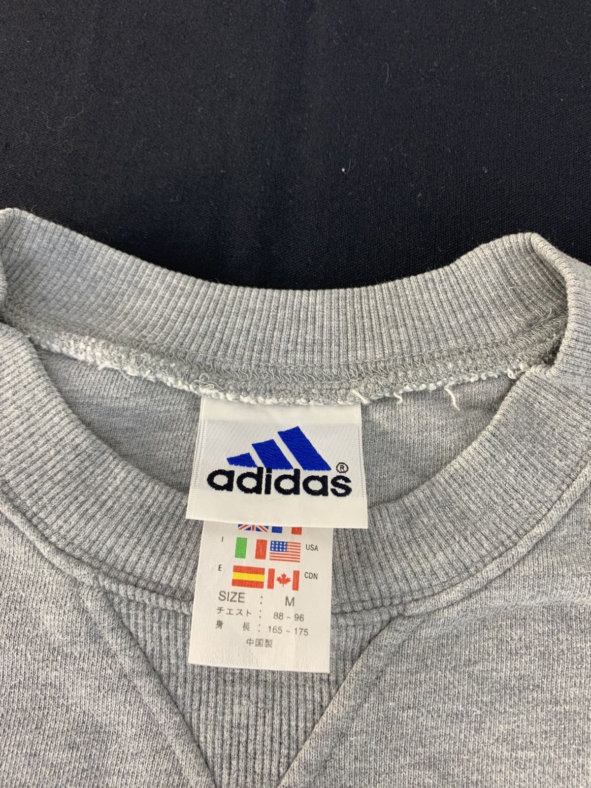 Adidas Adidas Sportwear Crewneck Pullover Embroidery Logo Size US L / EU 52-54 / 3 - 6 Thumbnail