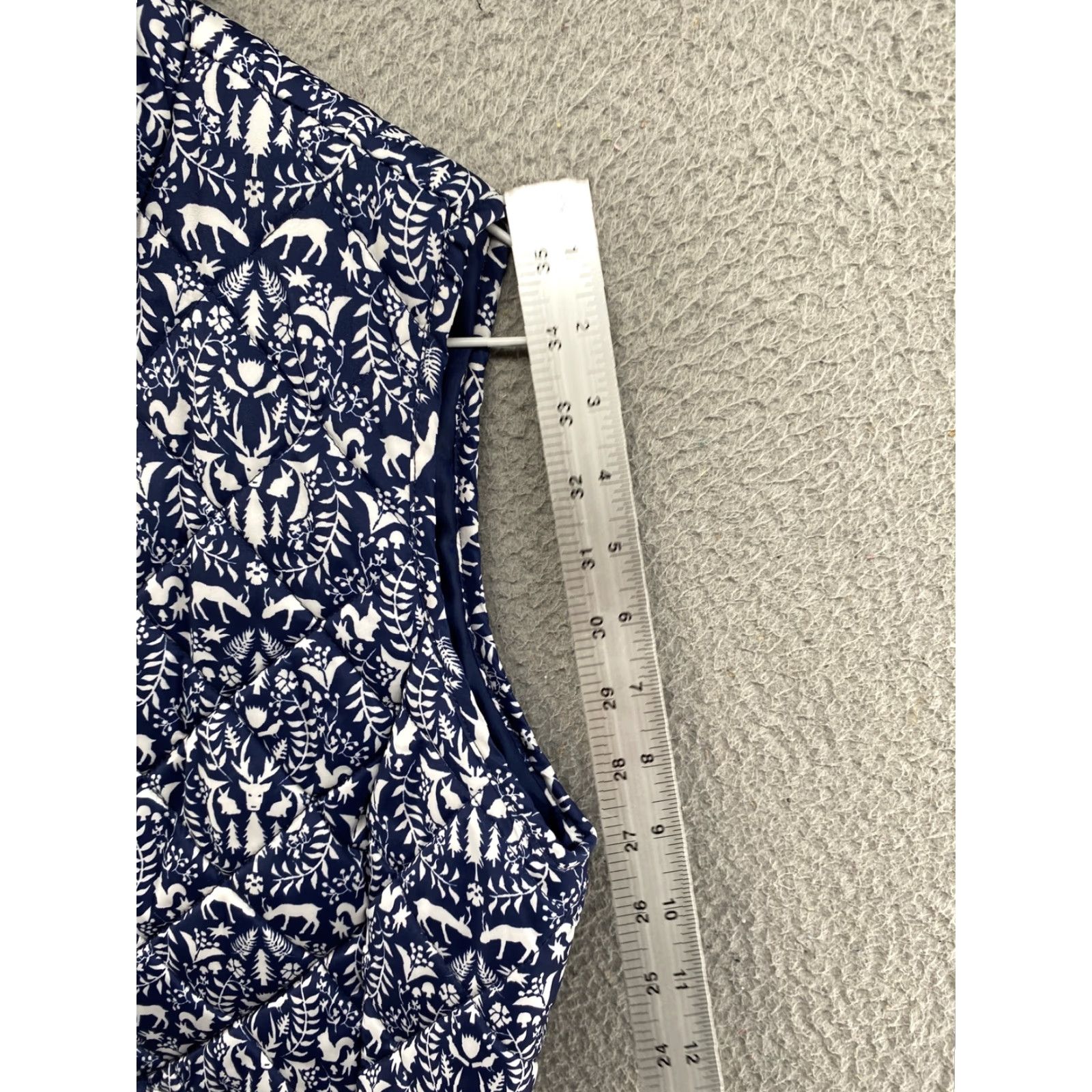 Vintage St. John’s Bay Vest Full Zip Up Quilted Puffer Deer Women’s Medium Blue 90s City Vest Womens Zip Pockets Regular Size M / US 6-8 / IT 42-44 - 5 Thumbnail