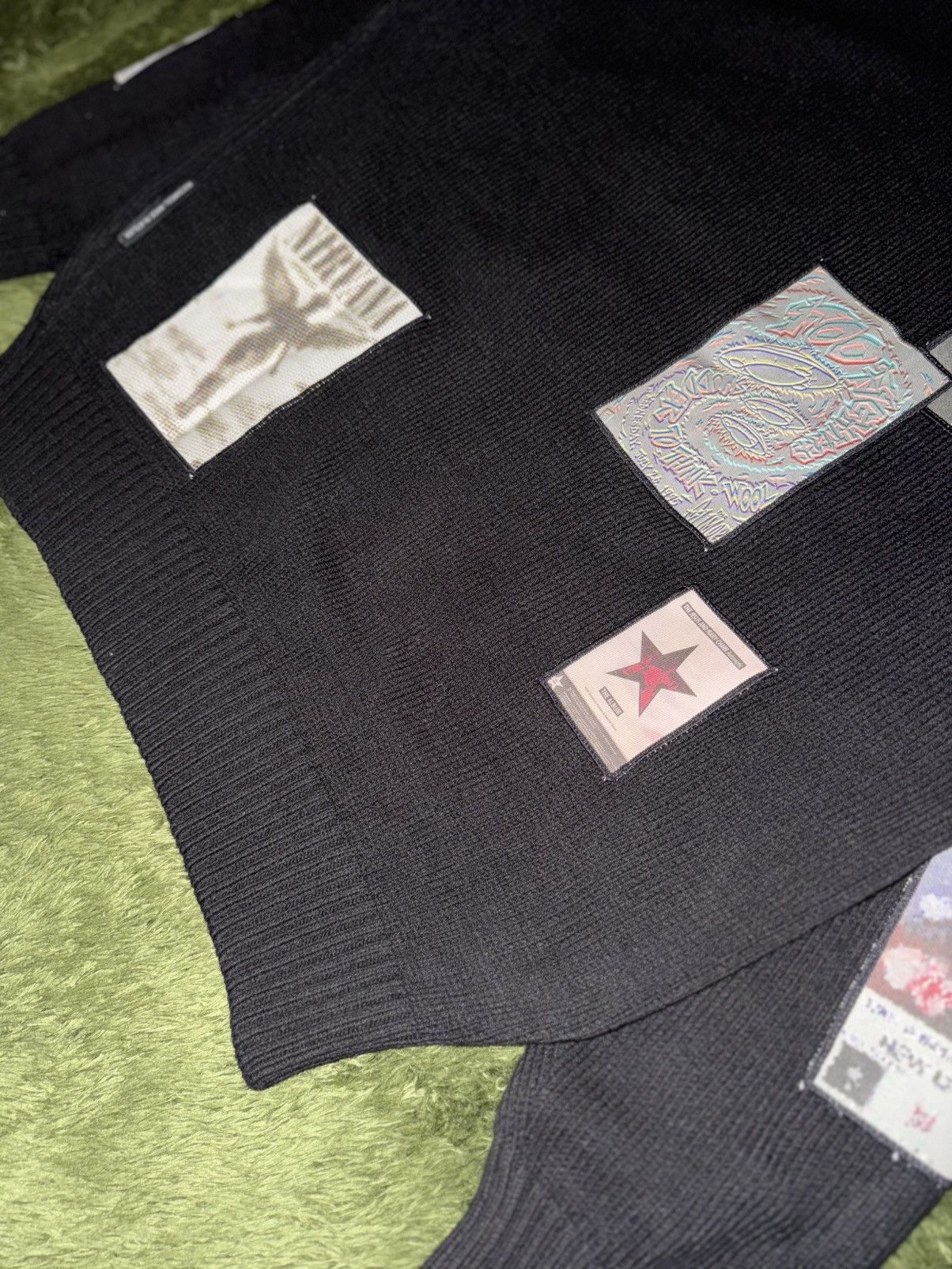 Japanese Brand [2] JOEGUSH Patch Single Pullover Knit (Black) Size US XL / EU 56 / 4 - 9 Thumbnail