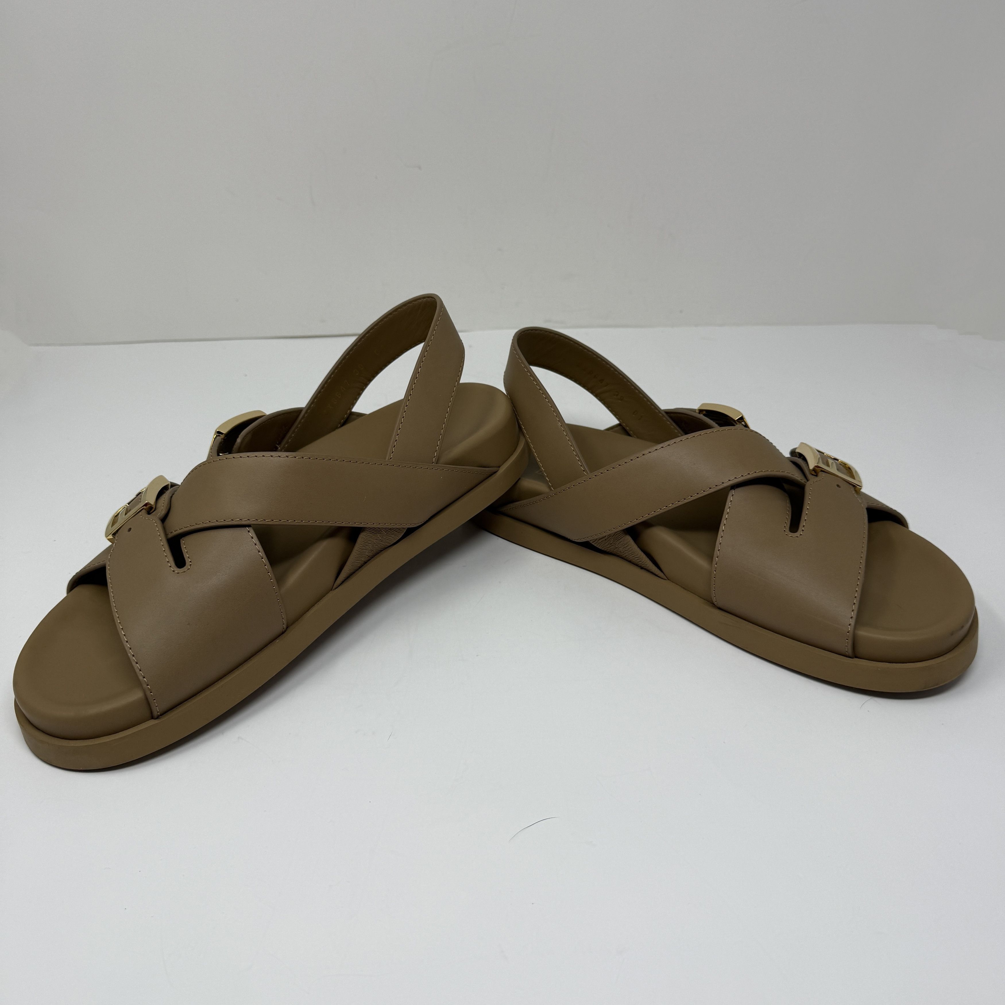 Fendi Fendi Feel Genuine Leather Logo Buckle Size US 9 / IT 39 - 3 Thumbnail