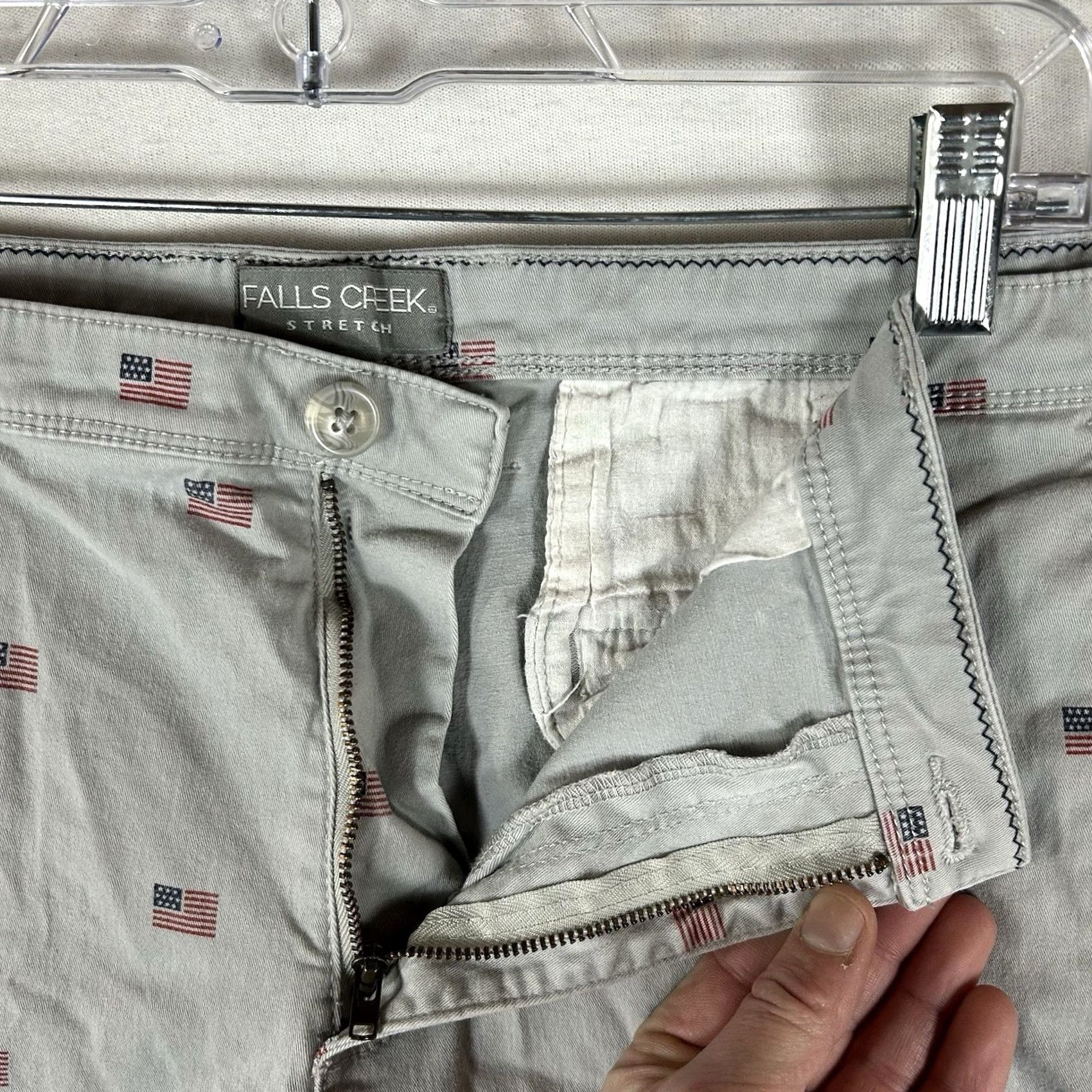 Vintage Falls Creek Chino Shorts Mens 34 Gray USA Flag Mid Rise 11in Inseam Casual Summer Size US 34 / EU 50 - 2 Thumbnail