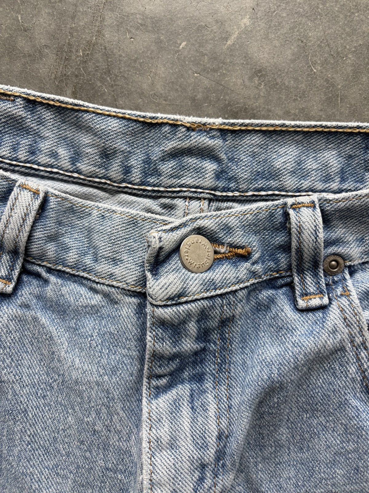 Wrangler Vintage Y2K Wrangler Jean Shorts Distressed Painter Size US 34 / EU 50 - 4 Thumbnail