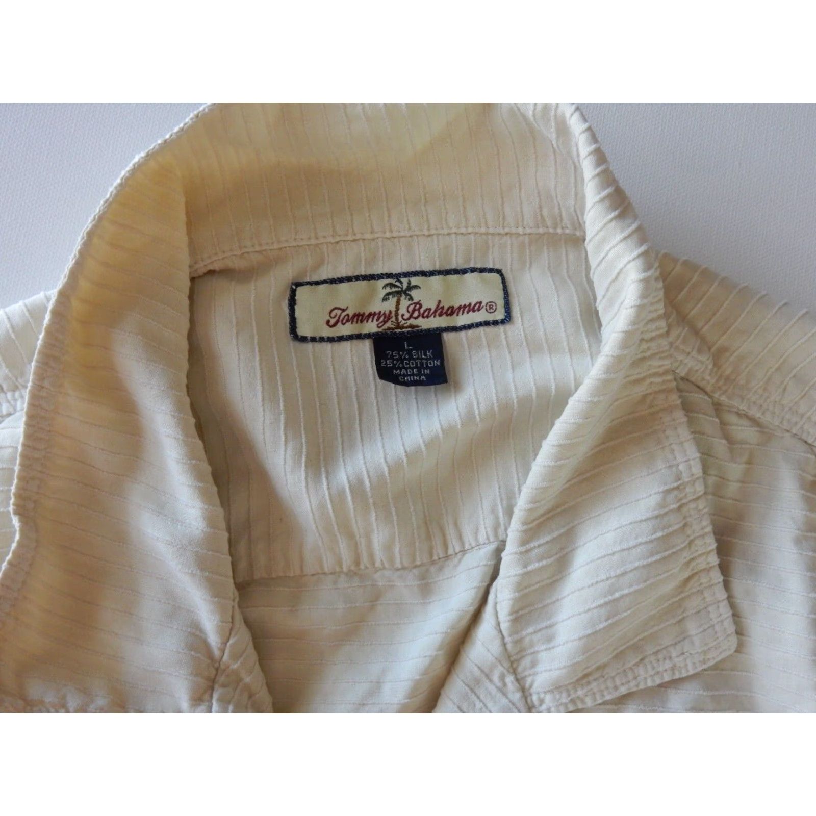 Tommy Bahama Tommy Bahama Men's Short Sleeve Silk Hawaiian Shirt Size Large Beige Size US L / EU 52-54 / 3 - 3 Thumbnail
