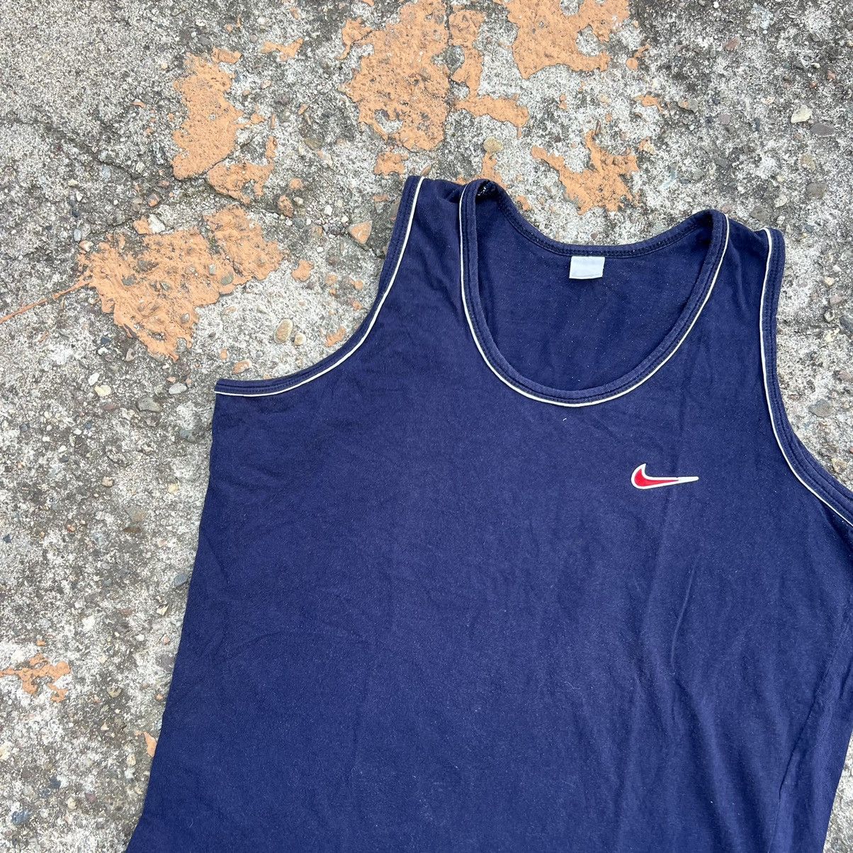 Nike × Vintage Vintage Y2K Nike Basketball Muscle Tank Centre Swoosh Size US M / EU 48-50 / 2 - 4 Thumbnail