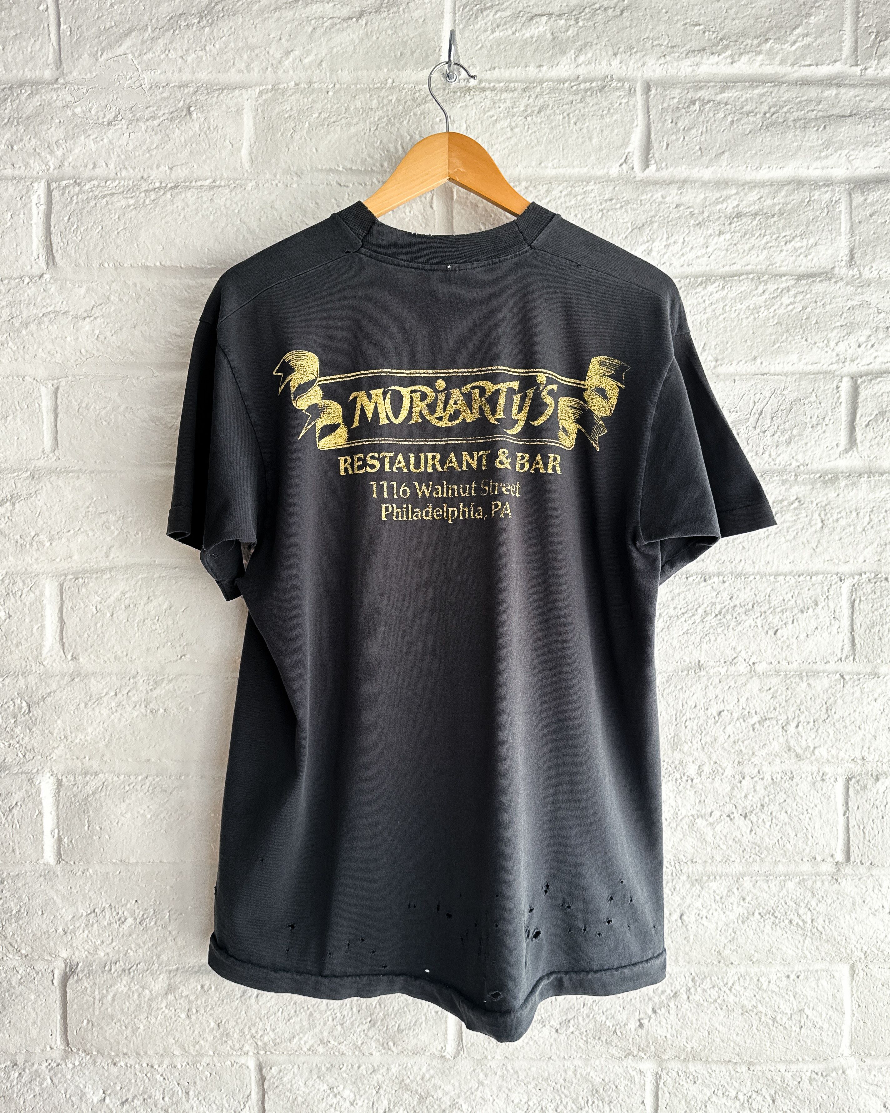 Vintage Vintage 90s Guinness Beer T Shirt Thrashed Faded Distressed Size US L / EU 52-54 / 3 - 7 Thumbnail