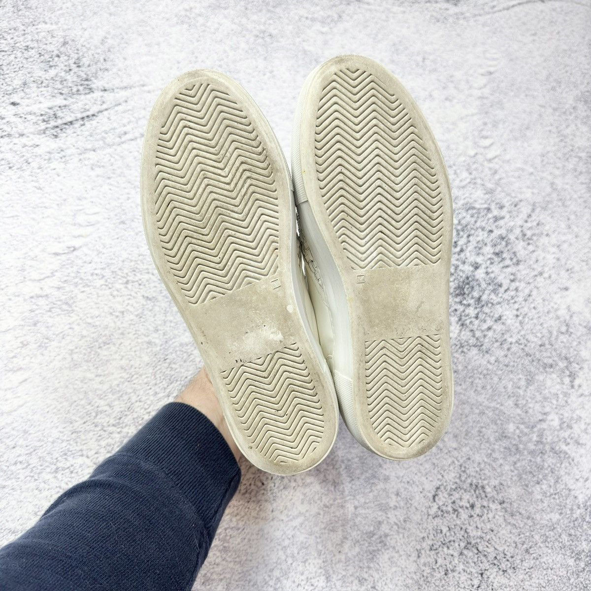 Moncler Moncler White Leather Slip Ons EU37 UK4.5 US7.5 Size US 7.5 / IT 37.5 - 8 Thumbnail