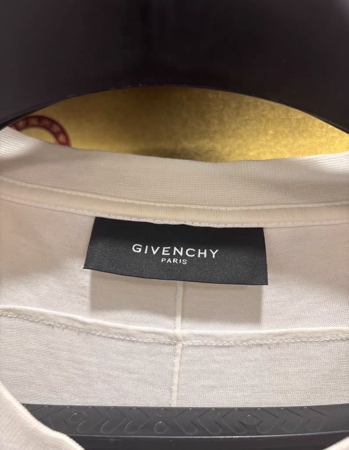 Givenchy Givenchy Classic Dog Head Print J2 Size US L / EU 52-54 / 3 - 4 Thumbnail