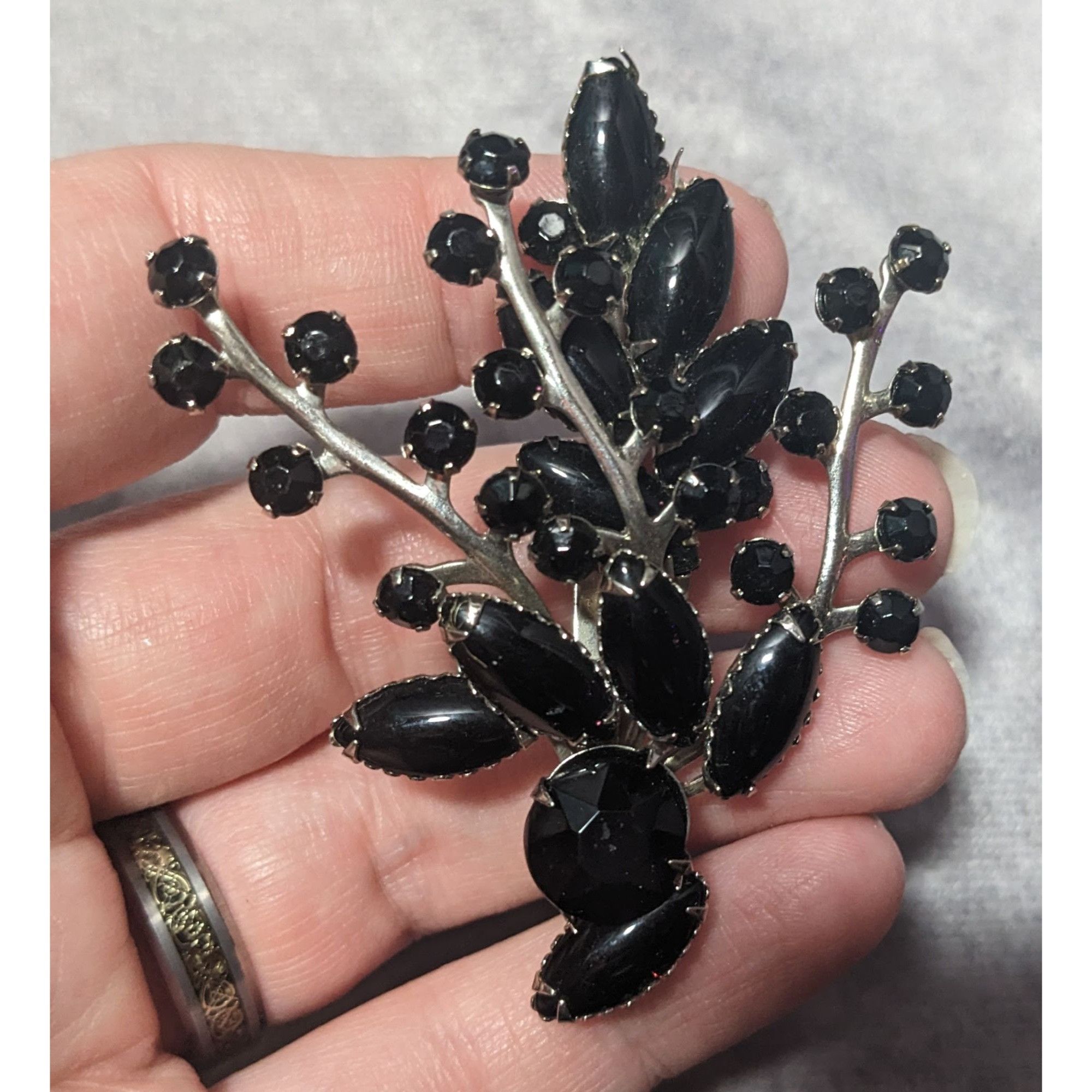 Other Vintage Floral Spray Black Gemmed Gothic Brooch Size ONE SIZE - 5 Thumbnail