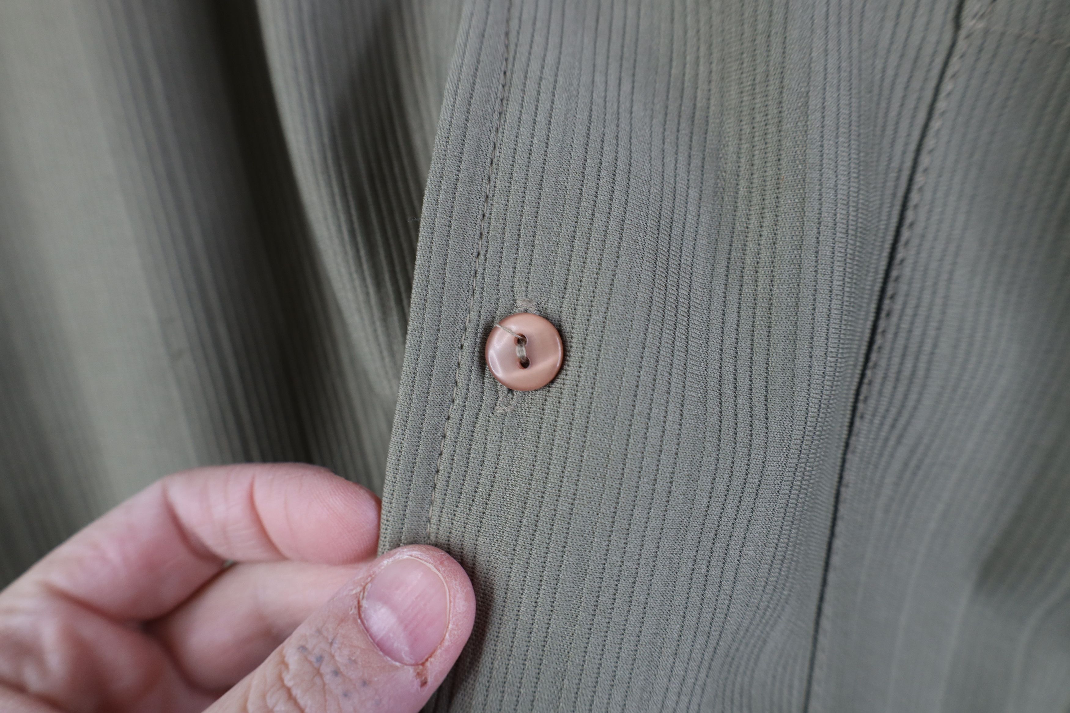 Vintage Vintage 90s Y2K Streetwear Knit Camp Collar Button Shirt Size US XL / EU 56 / 4 - 6 Thumbnail
