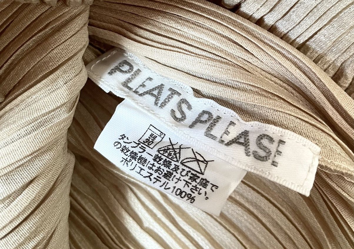 Pleats Please Issey Miyake TAX FREE 🇺🇸 Issey miyake pleats please cream tank top Size S / US 4 / IT 40 - 3 Thumbnail