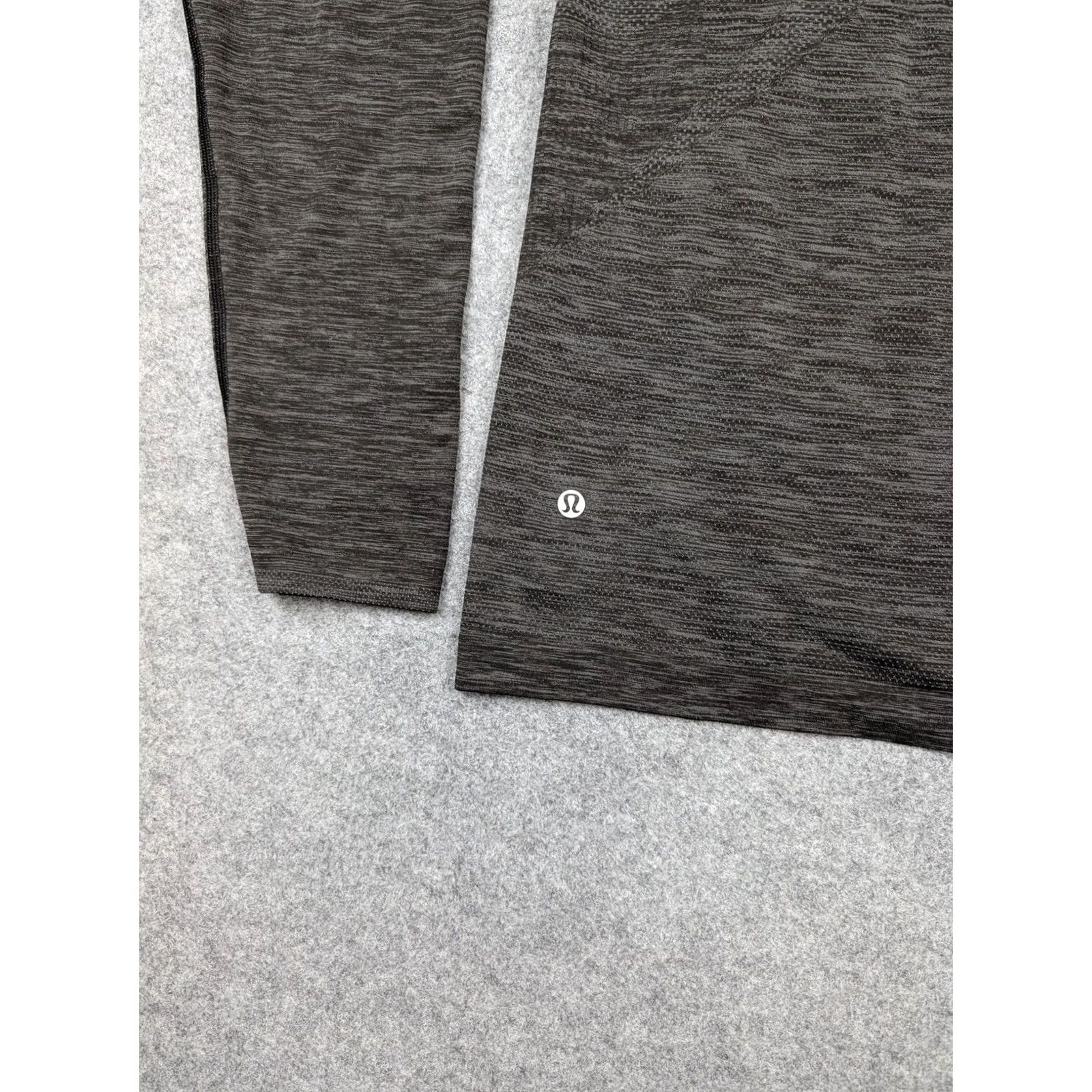Lululemon Lululemon Hoodie Mens MT Gray 1/4 Zip Lightweight Knit Pullover Athletic Running Shirt/Top Size US M / EU 48-50 / 2 - 6 Thumbnail