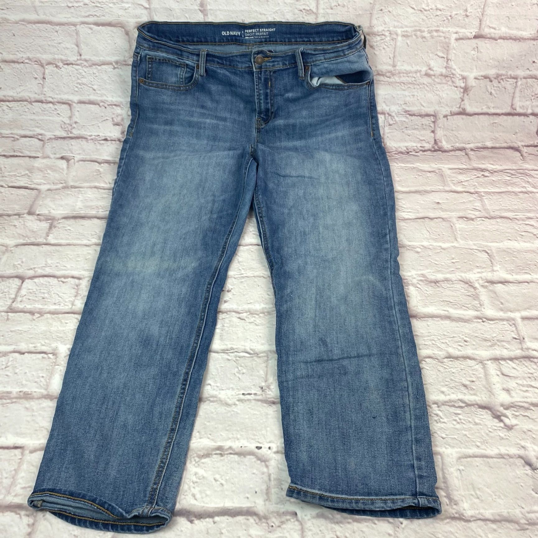 Old Navy Old Navy Perfect Straight Jeans Womens 12 Mid-Rise Medium Wash Blue Stretch Denim Size 34" / US 12 / IT 48 - 6 Thumbnail