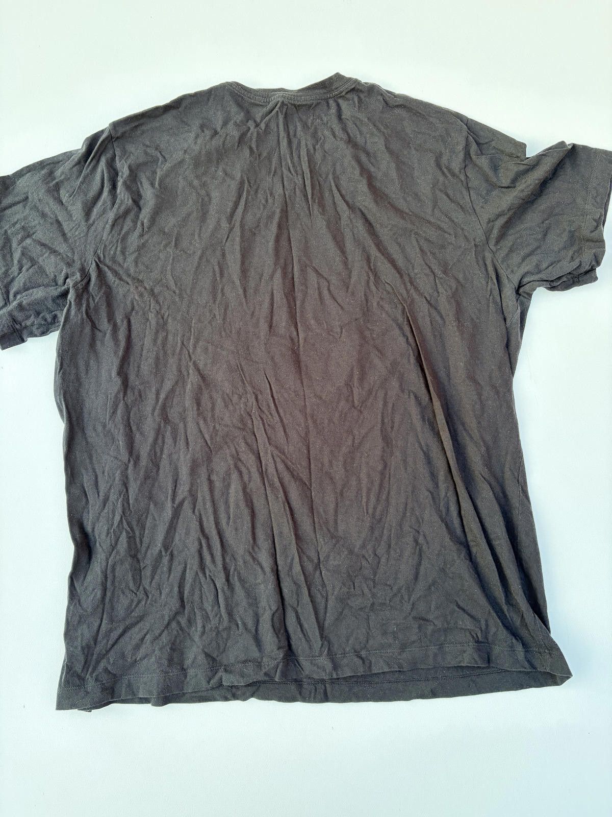Other Nike Men's Black Graphic Swoosh Logo T-Shirt (Size 2XL) Size US XXL / EU 58 / 5 - 3 Thumbnail