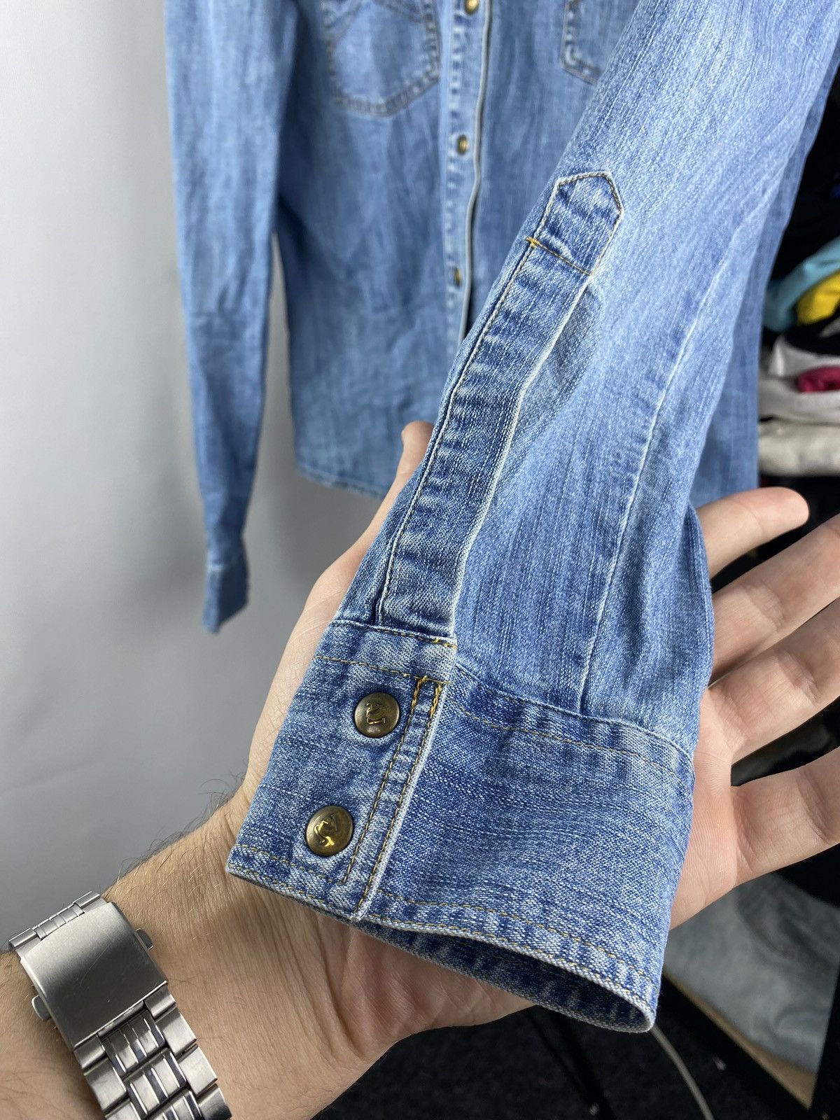 Designer × Giorgio Armani × Vintage 90s Giorgio Armani Jeans Blue Denim Indigo Rare Pocket Shirt Size L / US 10 / IT 46 - 9 Thumbnail