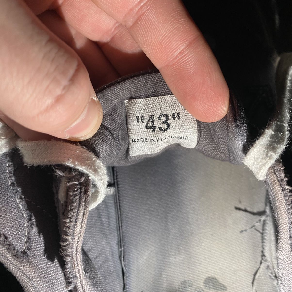 Off-White Off White Vulcanized - Grey suede Size US 10 / EU 43 - 13 Thumbnail