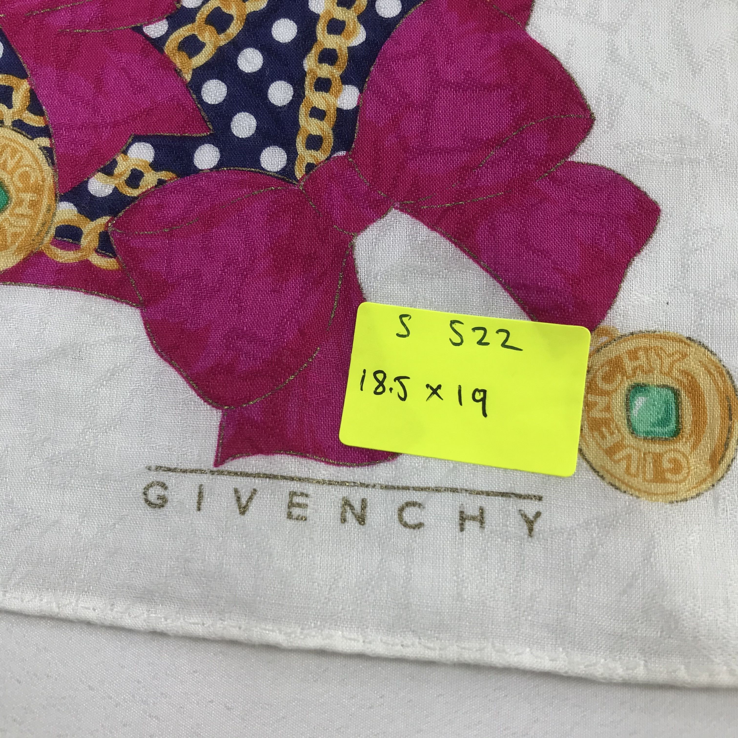 Vintage Givenchy Bandana/ Handkerchief / Neckerchief Size ONE SIZE - 5 Thumbnail