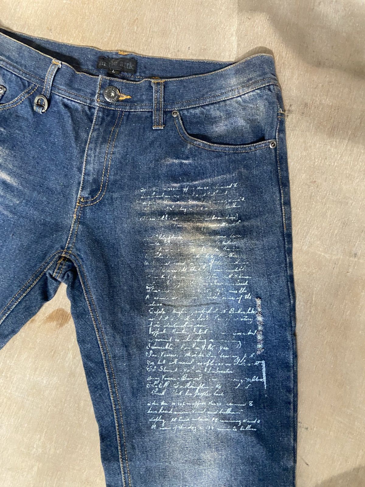 In The Attic Distressed Vintage Punk Buckle In The Attic Jeans With Words Size US 33 - 2 Thumbnail