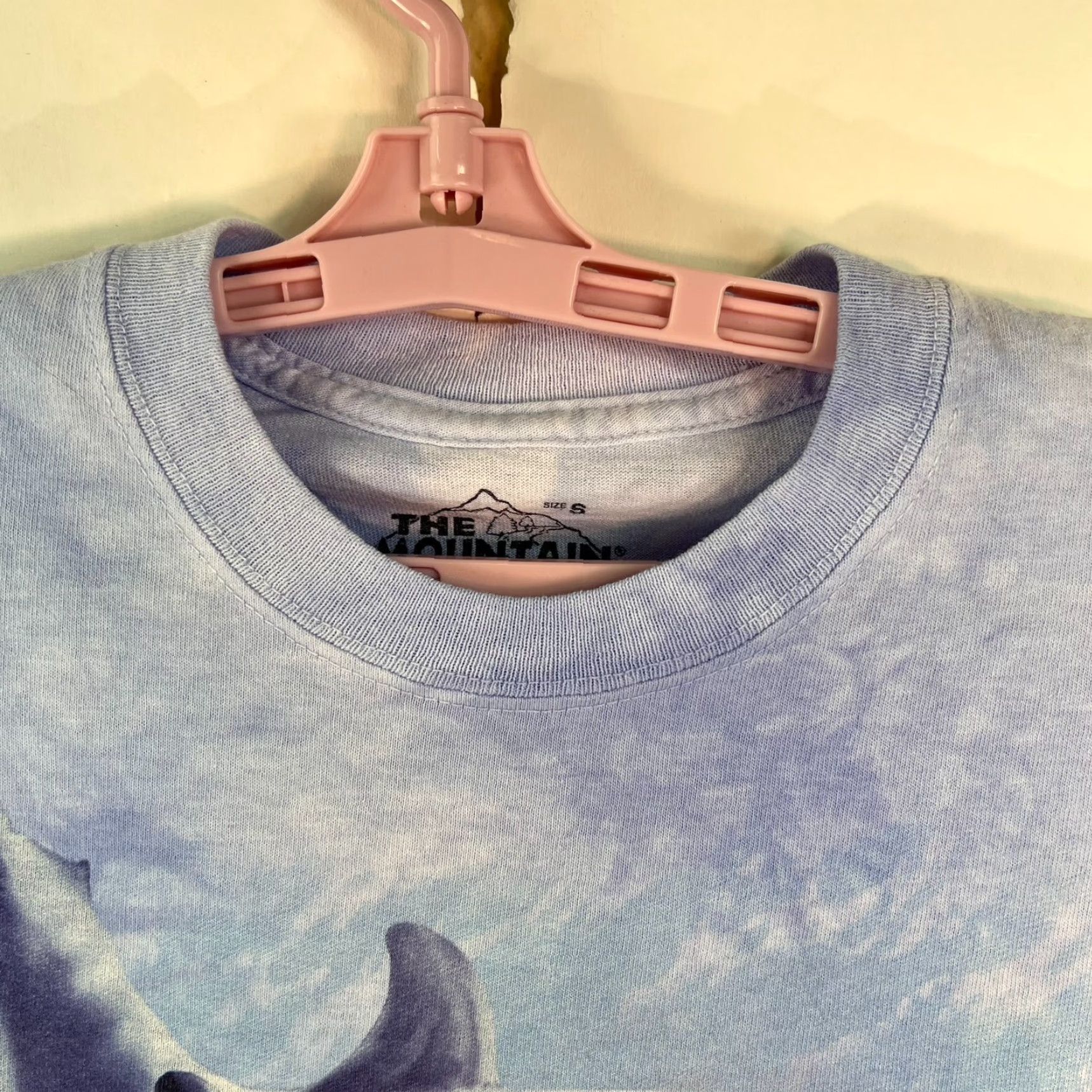 The Mountain VINTAGE The Mountain Dolphins T-Shirt Adult Small Blue Animal Print Crew Neck Cotton Mens Size US S / EU 44-46 / 1 - 3 Thumbnail