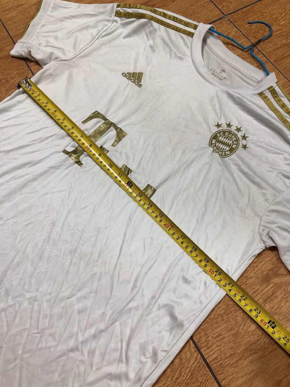 Adidas Jerseys Adidas T-Shirt Y2K Vintage F.C. BAYERN MUNCHEN Size US XL / EU 56 / 4 - 12 Thumbnail