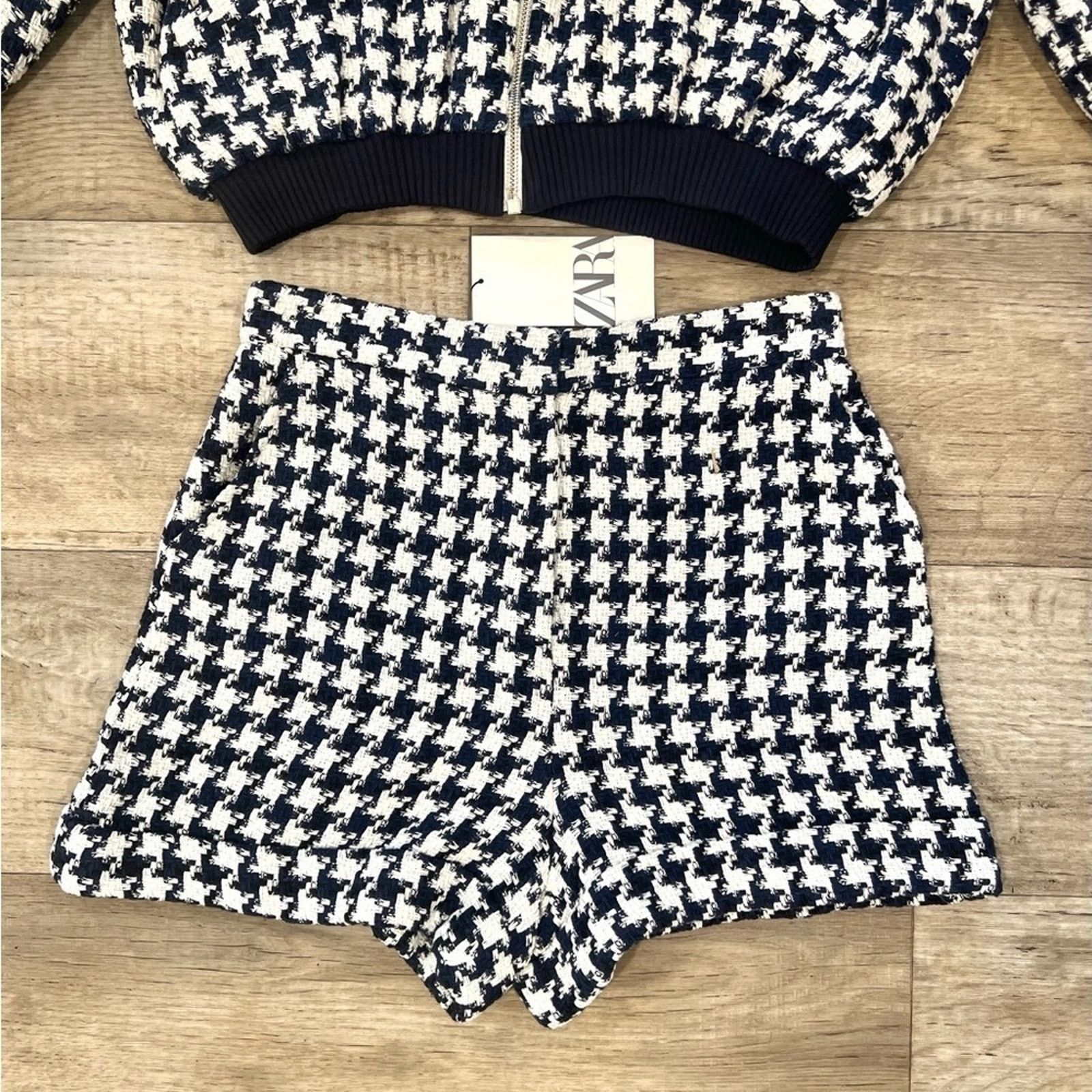 Zara ZARA Houndstooth Co-Ord Set Jacket (L) + Shorts (M) NWT Size 28" / US 6 / IT 42 - 9 Thumbnail