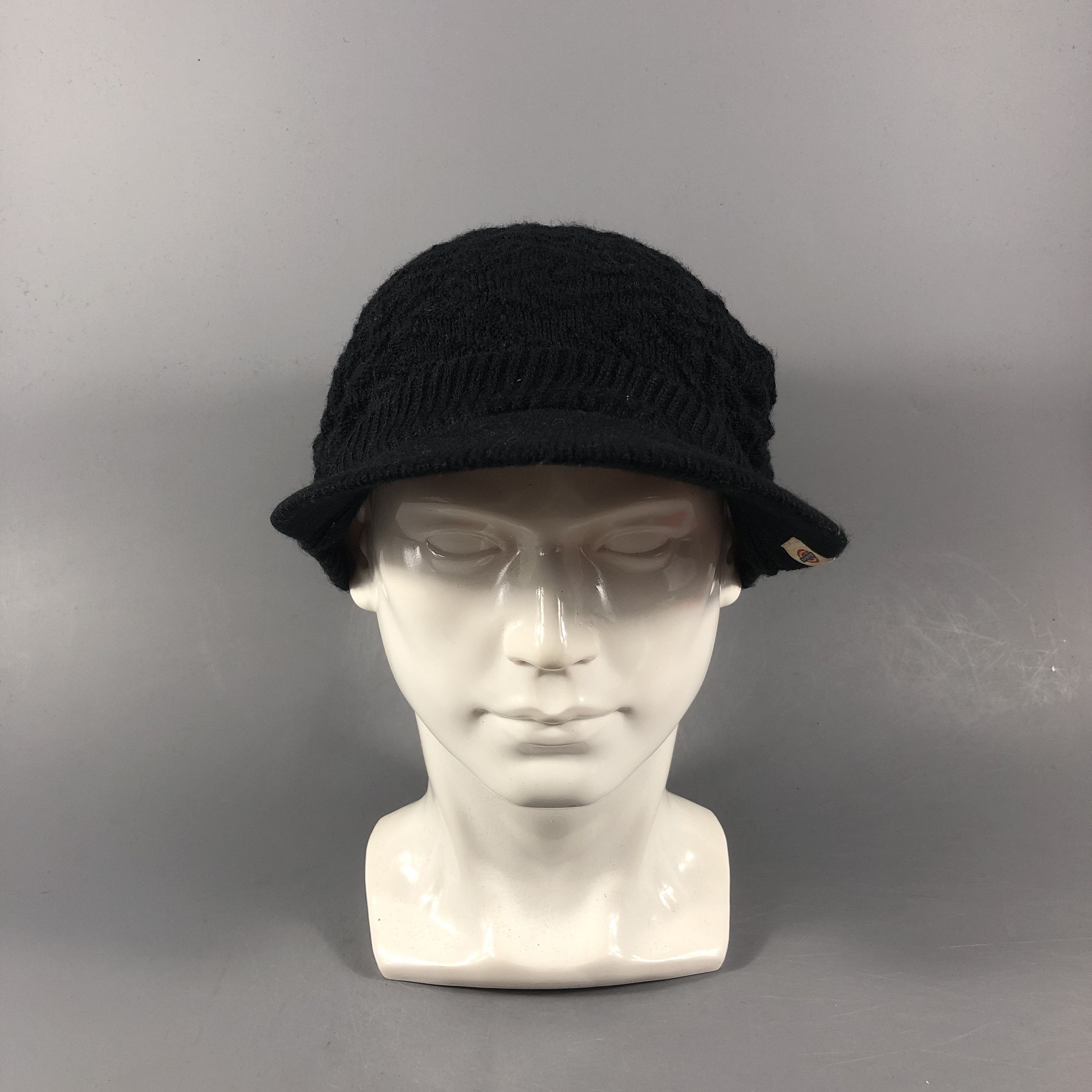 Dickies Dickies Cable Knit Visor Beanie Snowcap Snow Hat B879 Size ONE SIZE - 2 Thumbnail